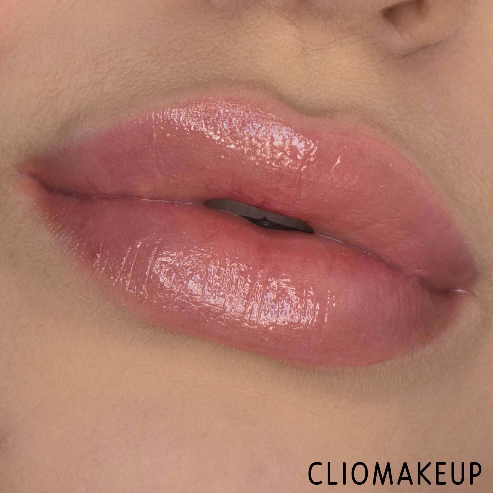 cliomakeup-recensione-gloss-mac-plenting-of-pout-plumping-lip-gloss-13