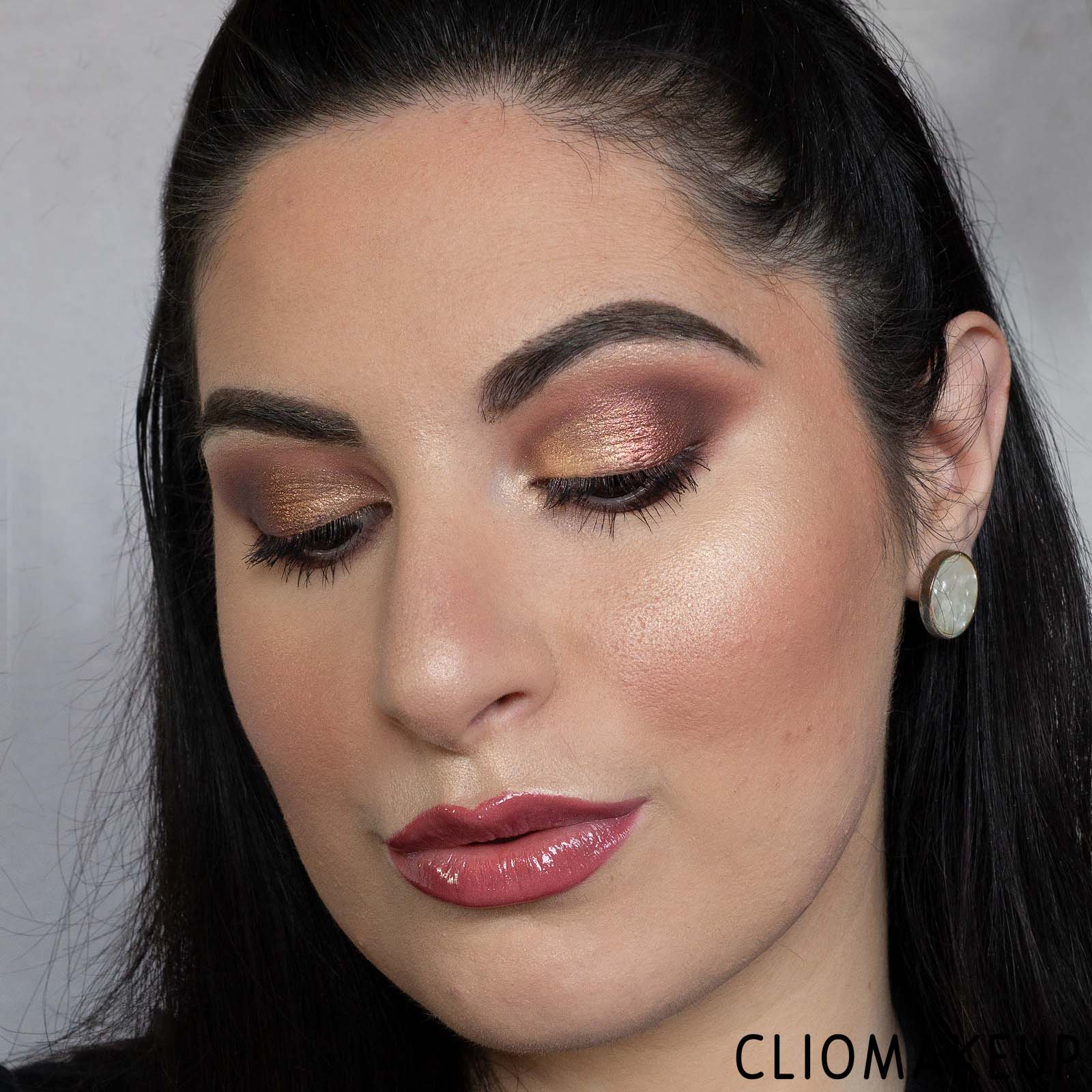 cliomakeup-recensione-palette-too-faced-born-this-way-the-natural-nudes-complexion-inspired-eye-shadow-palette-14