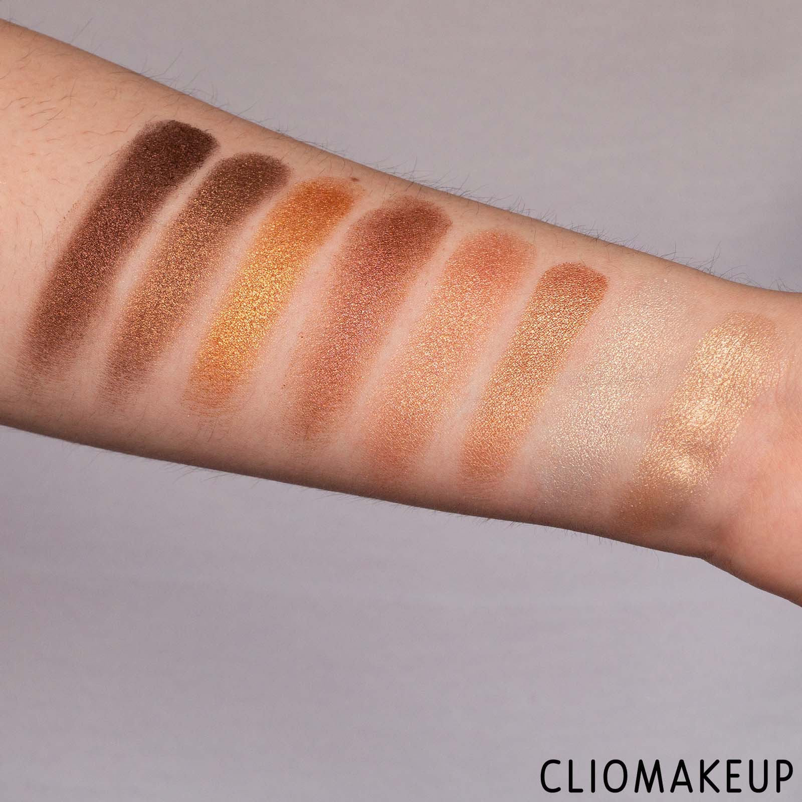 cliomakeup-recensione-palette-too-faced-born-this-way-the-natural-nudes-complexion-inspired-eye-shadow-palette-9
