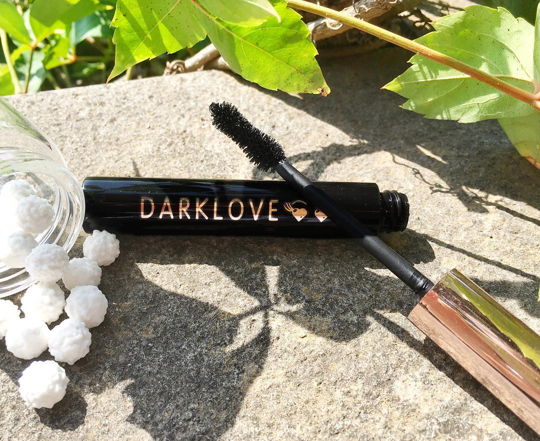 Cliomakeup-rossetto-liquido-con-te-liquidlove-15-mascara-darklove