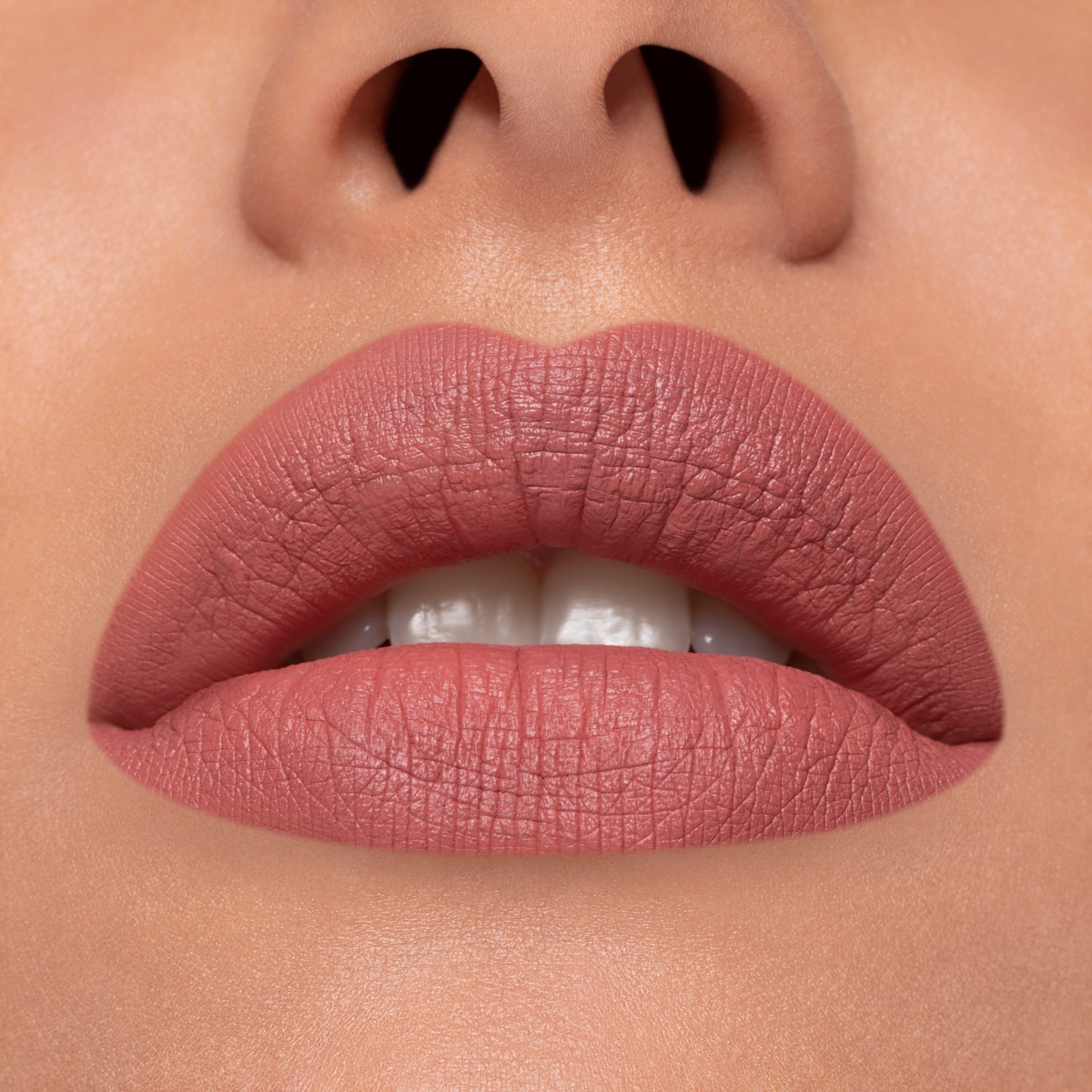 Cliomakeup-rossetto-liquido-con-te-liquidlove-6-pelle-media