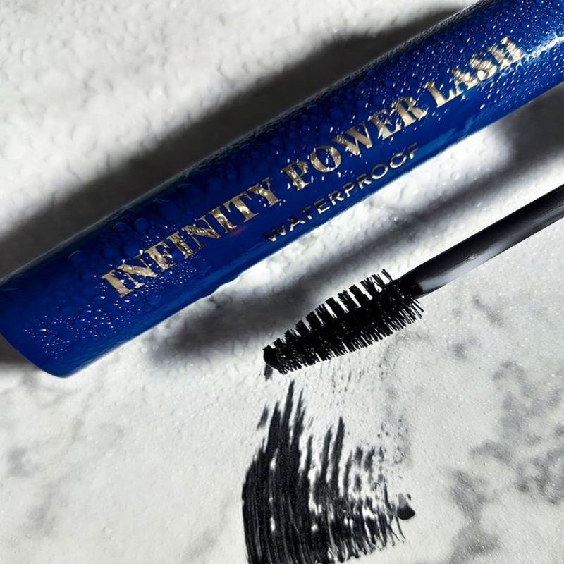 mascara waterproof estate 2020 linda hallberg