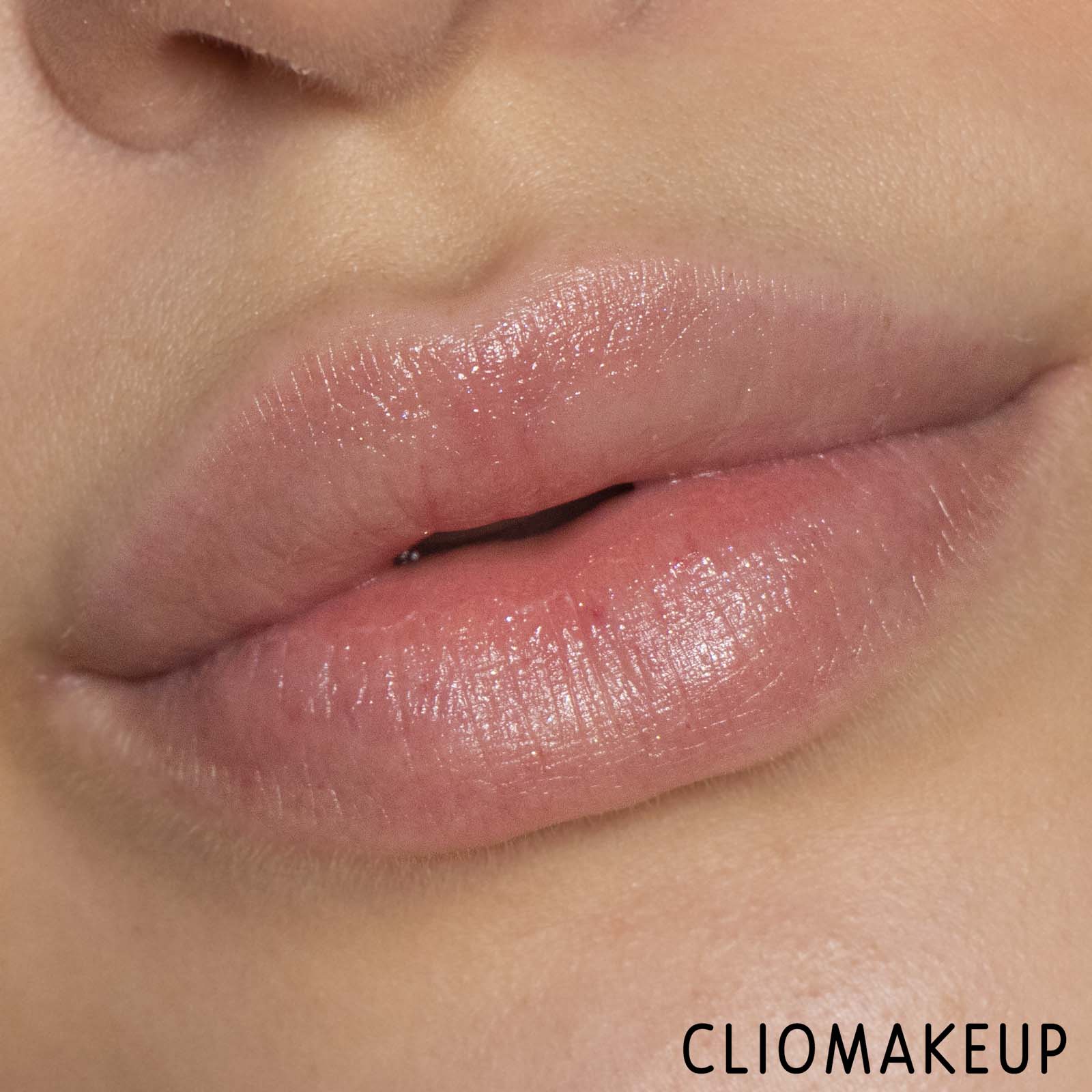 cliomakeup-recensione-balsamo-labbra-huda-beauty-diamond-balm-sparkly-lip-balm-10