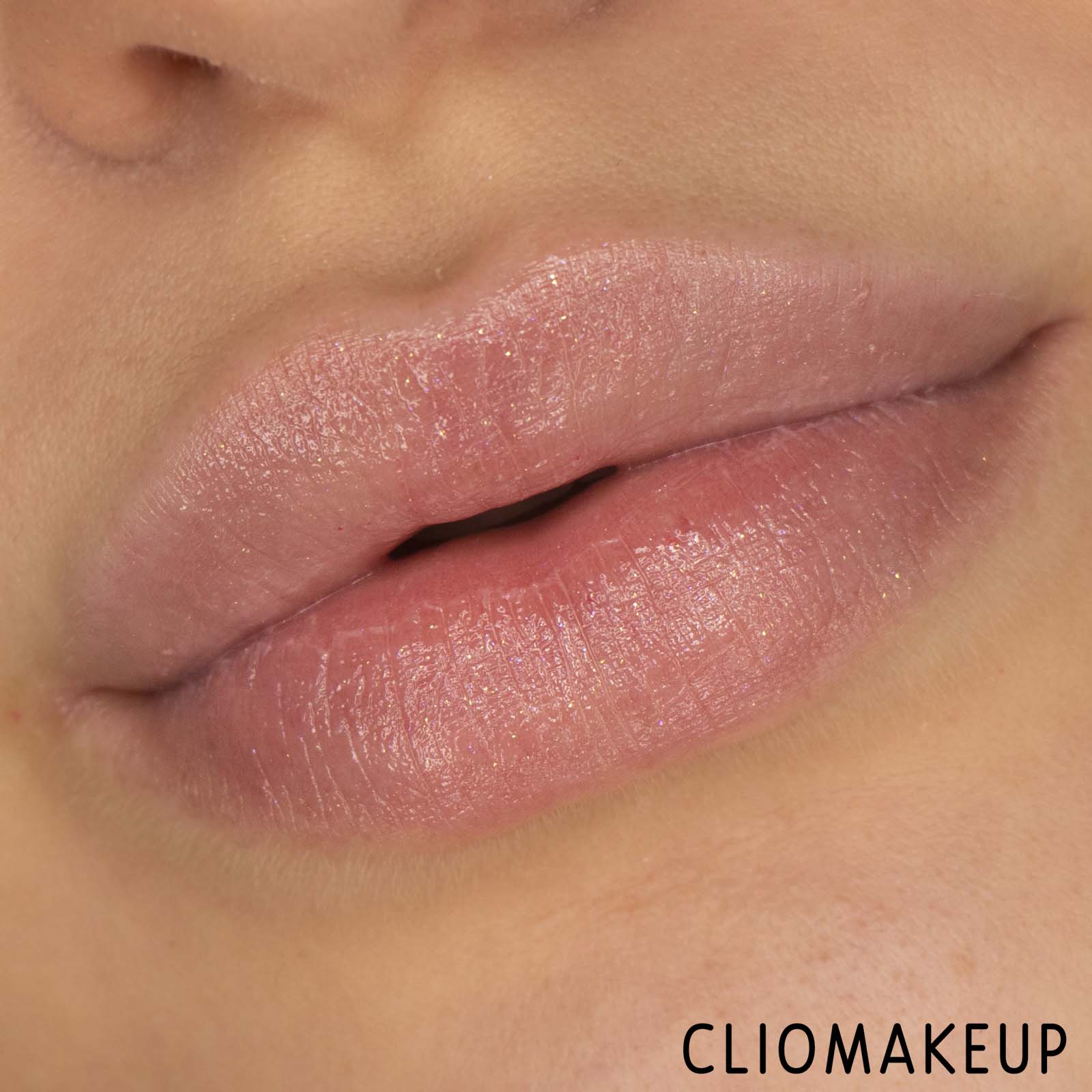 cliomakeup-recensione-balsamo-labbra-huda-beauty-diamond-balm-sparkly-lip-balm-13