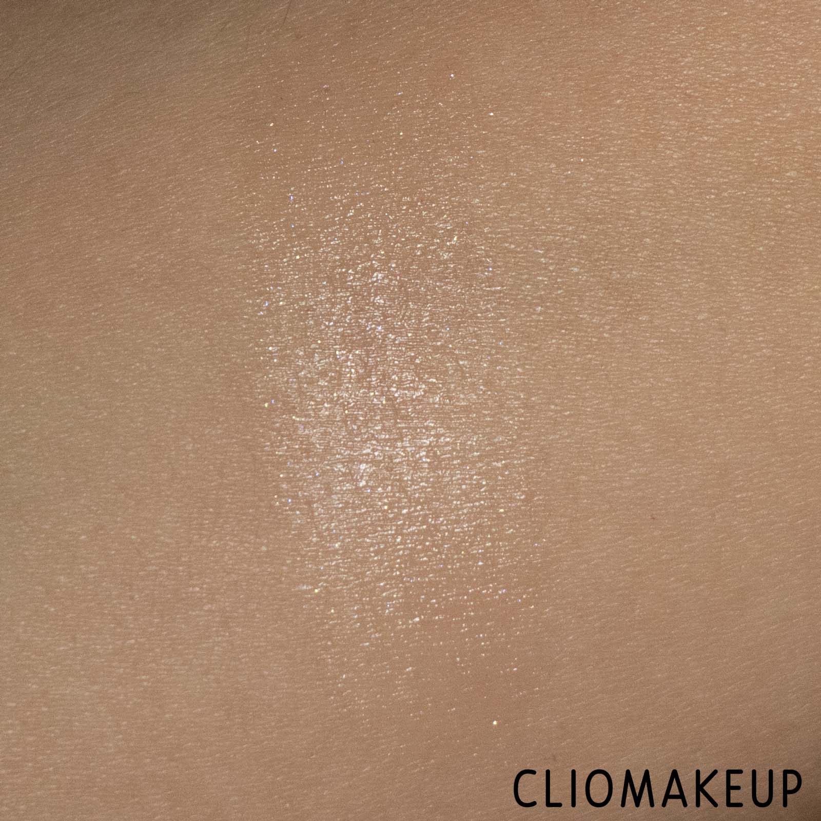 cliomakeup-recensione-balsamo-labbra-huda-beauty-diamond-balm-sparkly-lip-balm-6