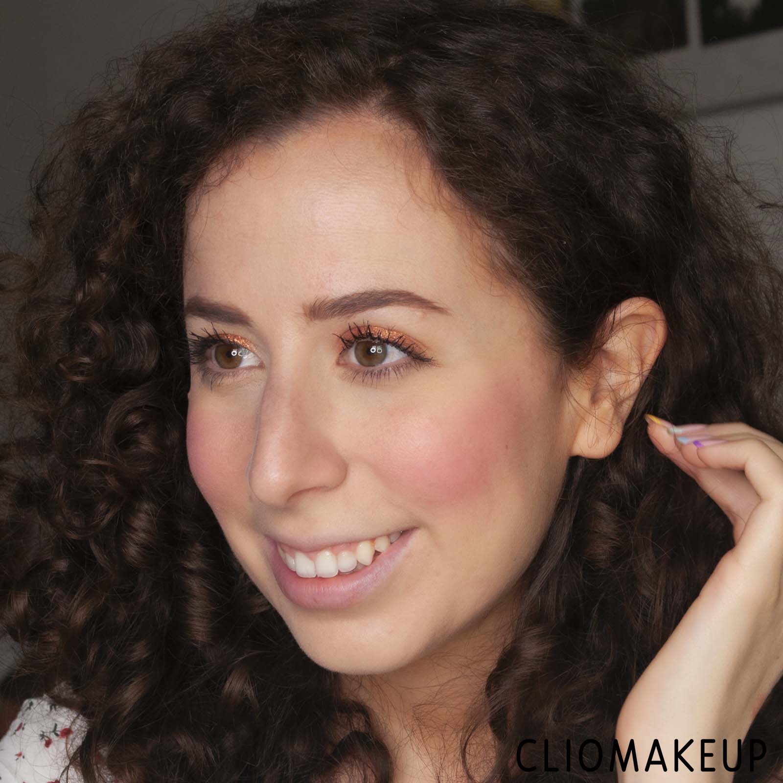 cliomakeup-recensione-blush-xx-revolution-xxcess-blush-high-pigment-blusher-11