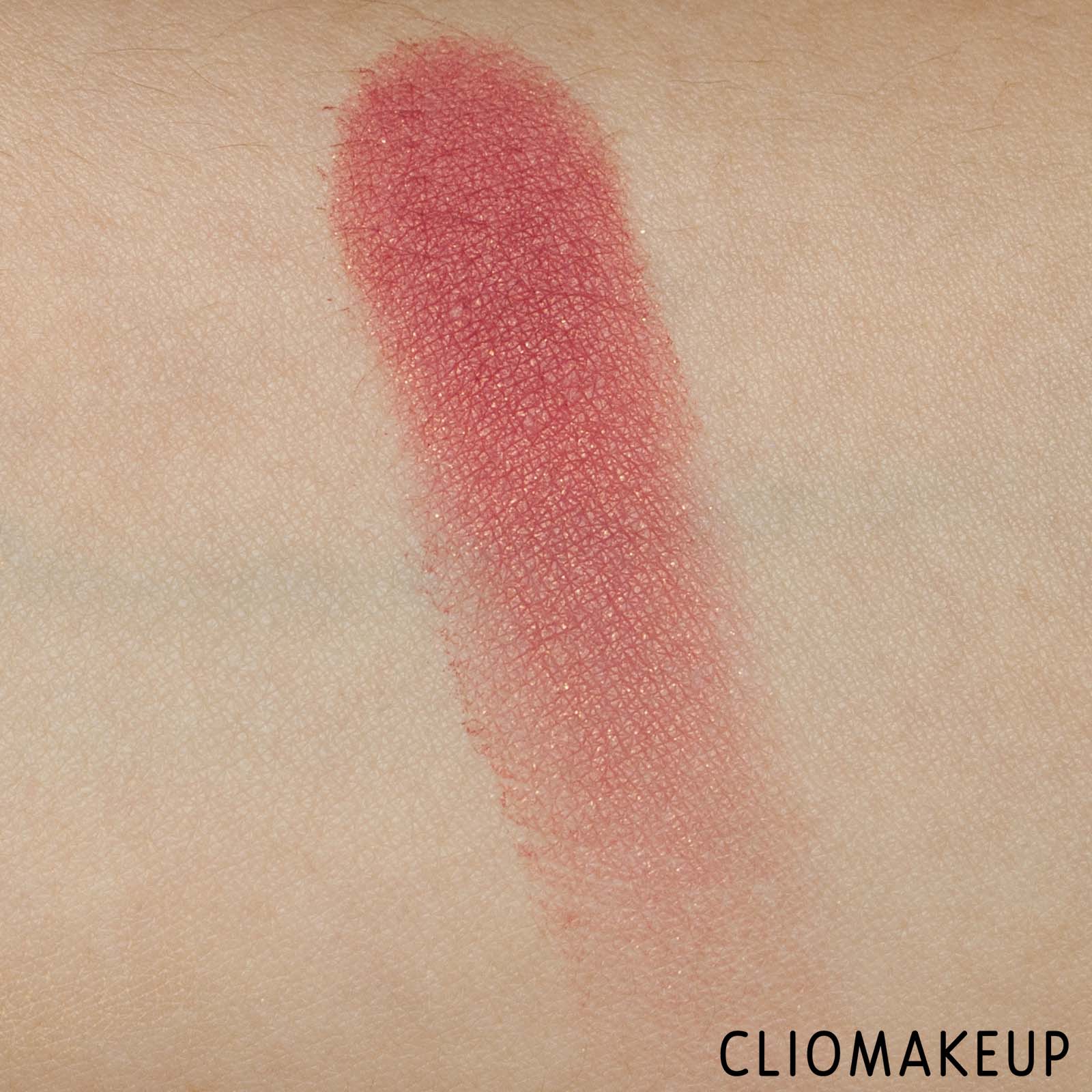 cliomakeup-recensione-blush-xx-revolution-xxcess-blush-high-pigment-blusher-6
