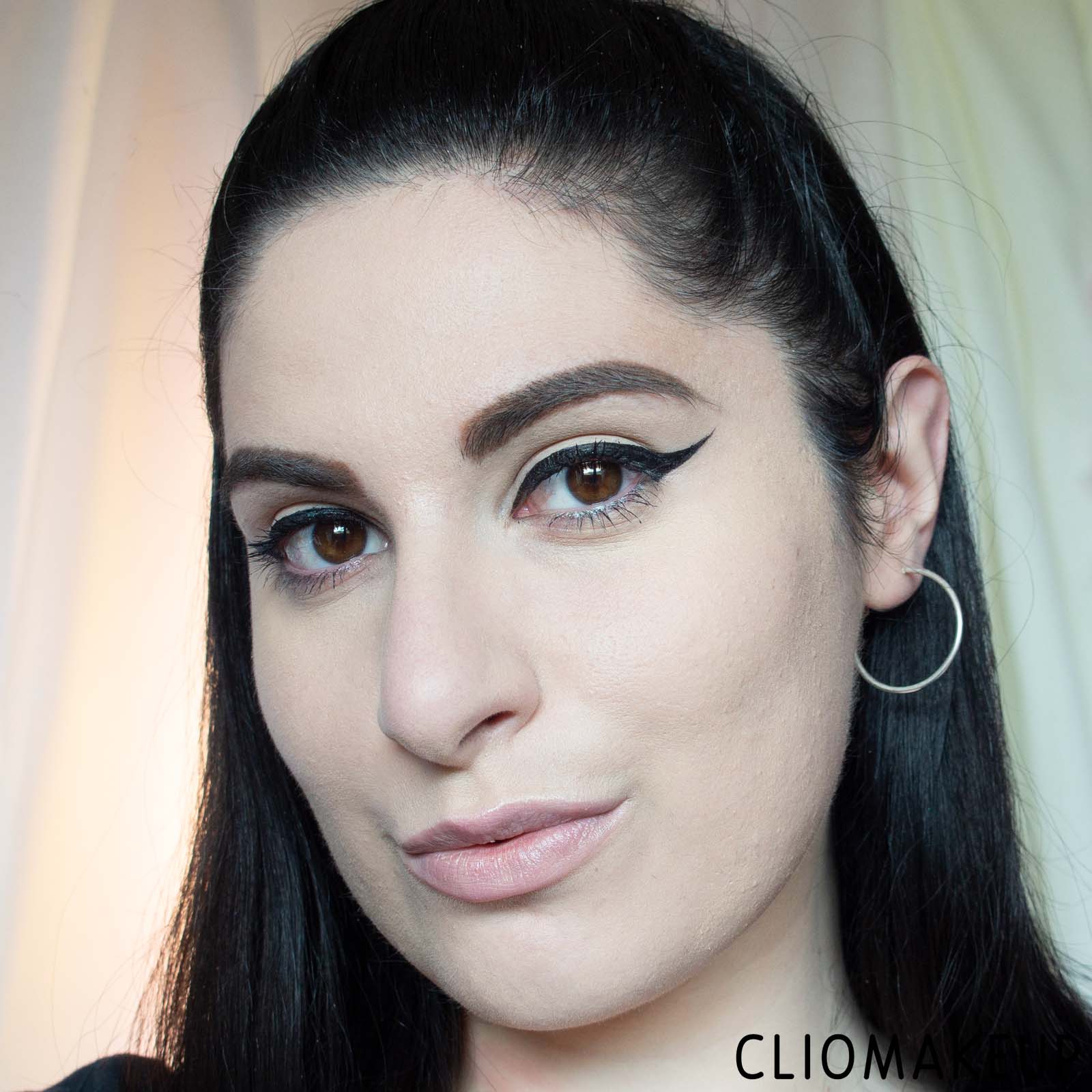cliomakeup-recensione-bronzer-essence-sun-club-luminous-bronzing-powder-10