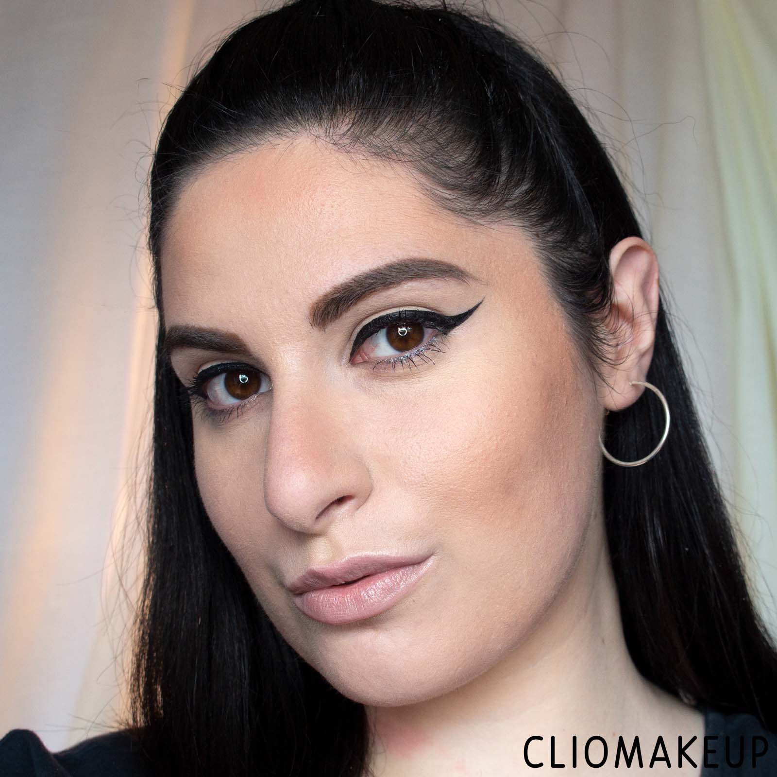 cliomakeup-recensione-bronzer-essence-sun-club-luminous-bronzing-powder-13