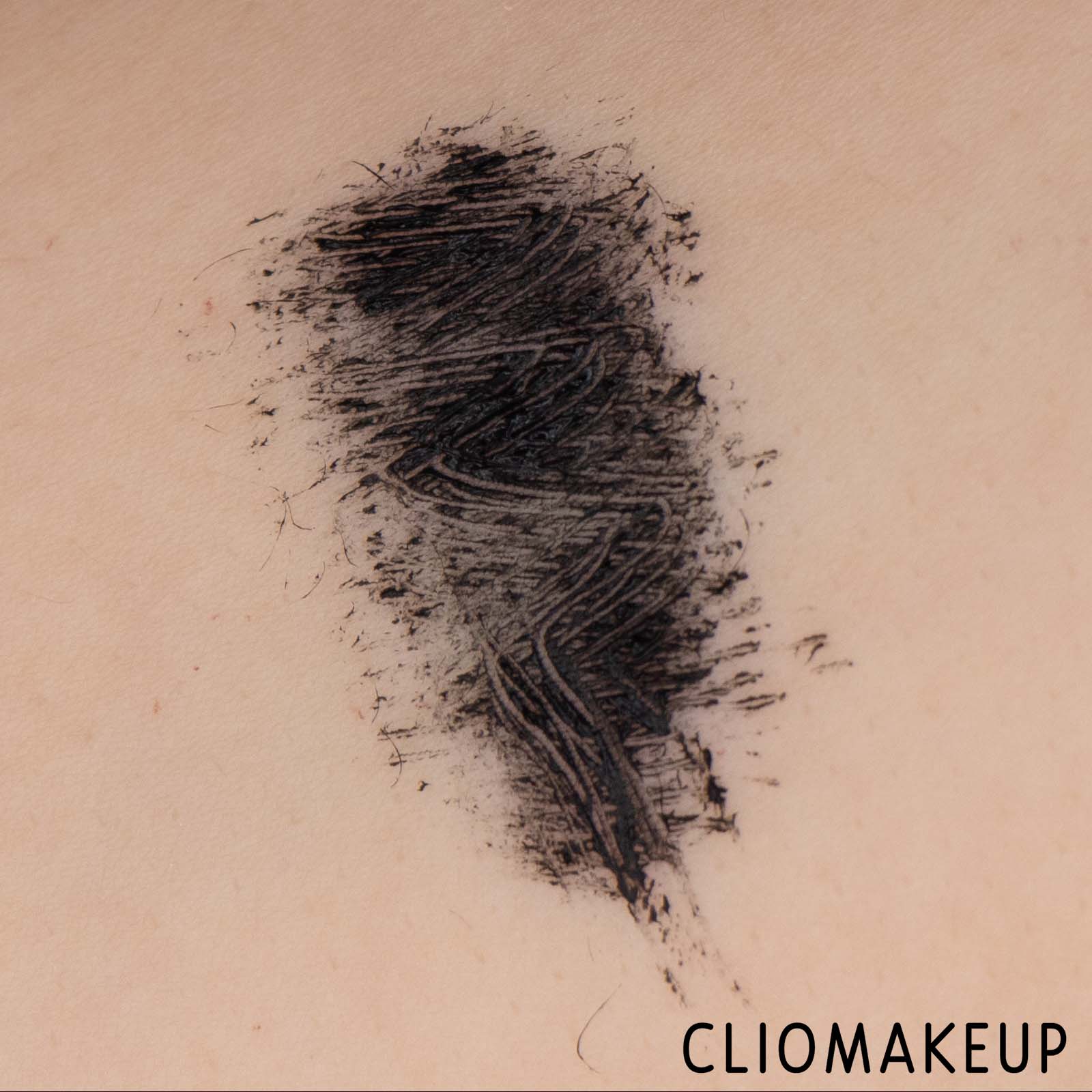 cliomakeup-recensione-mascara-wycon-neon-classic-panoramic-effect-mascara-7