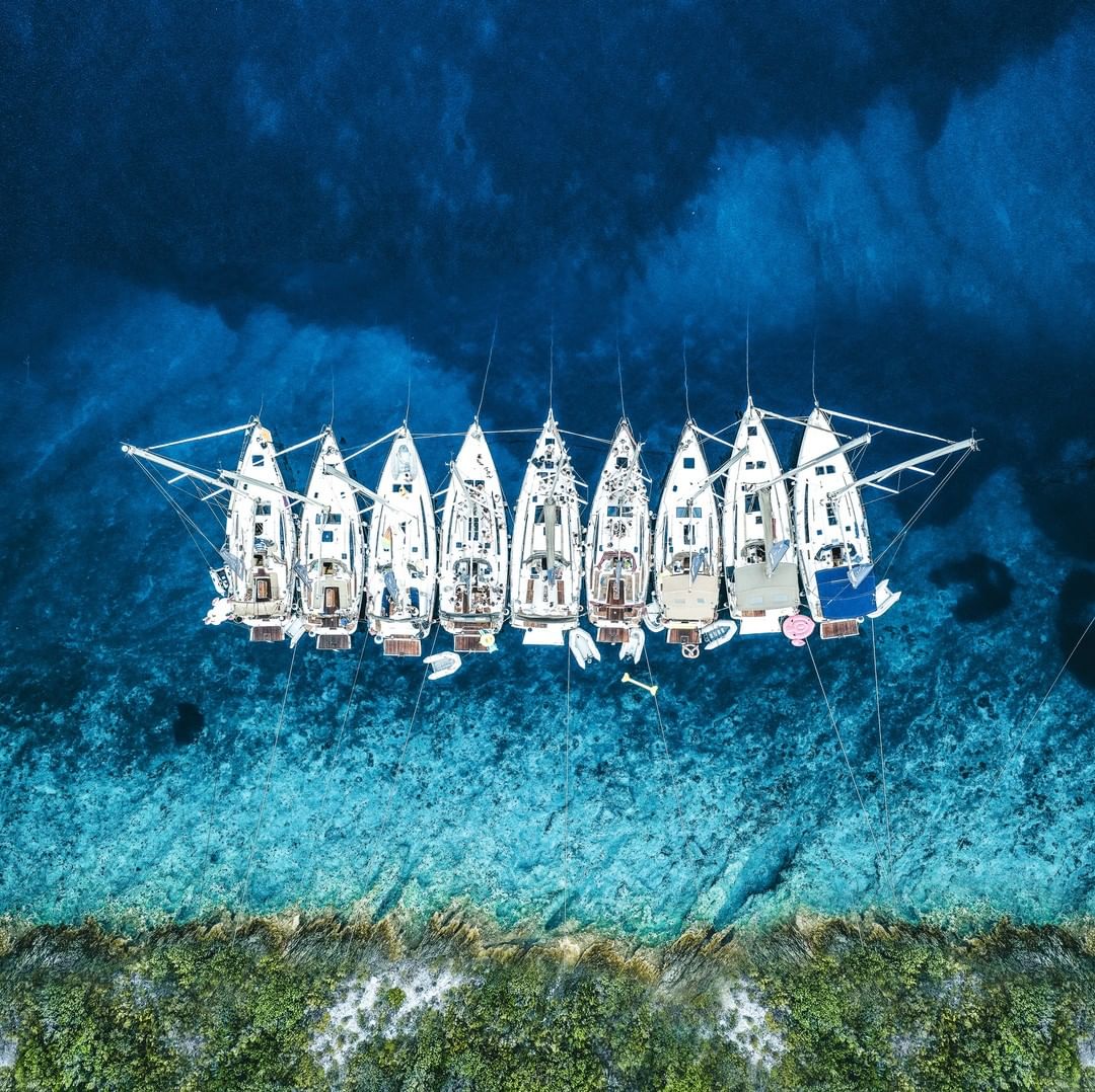 Viaggi in barca a vela in Italia: mete e idee da non perdere