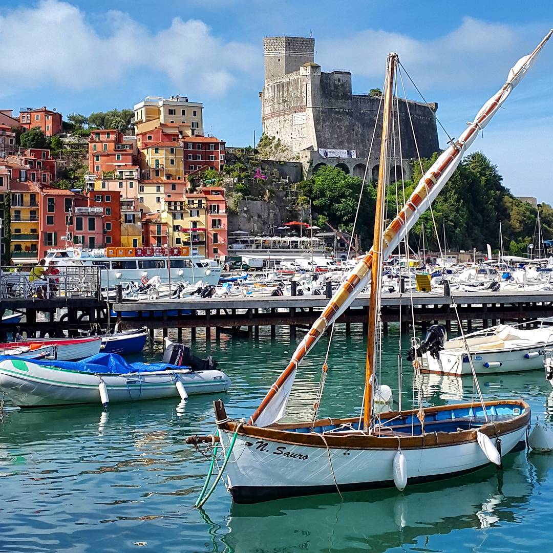 viaggio in barca a vela in italia: cinque terre