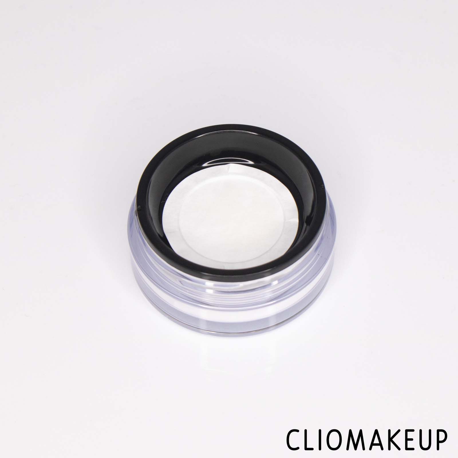 cliomakeup-recensione-cipria-make-up-forever-ultra-hd-microfinishing-loose-powder-5