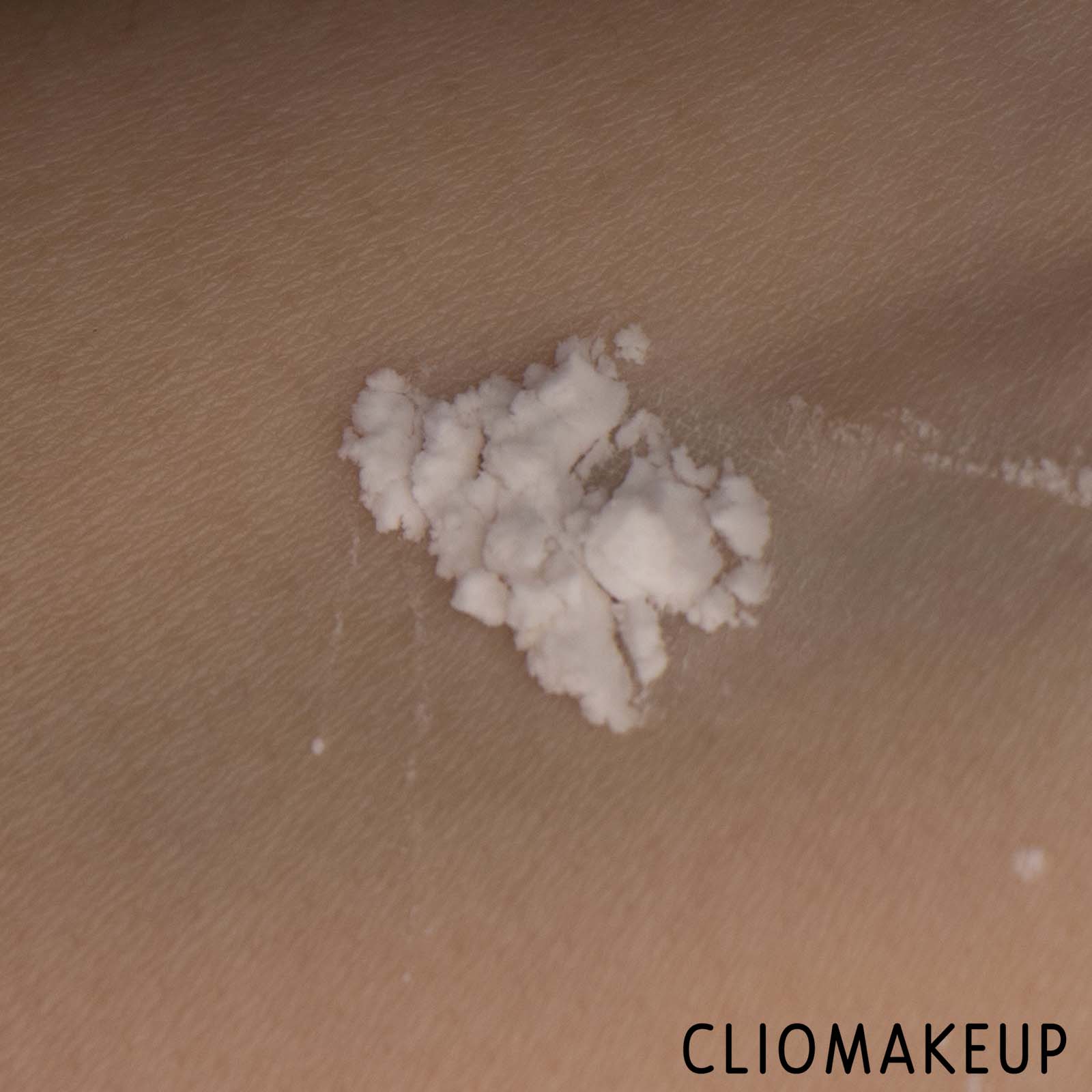 cliomakeup-recensione-cipria-make-up-forever-ultra-hd-microfinishing-loose-powder-7