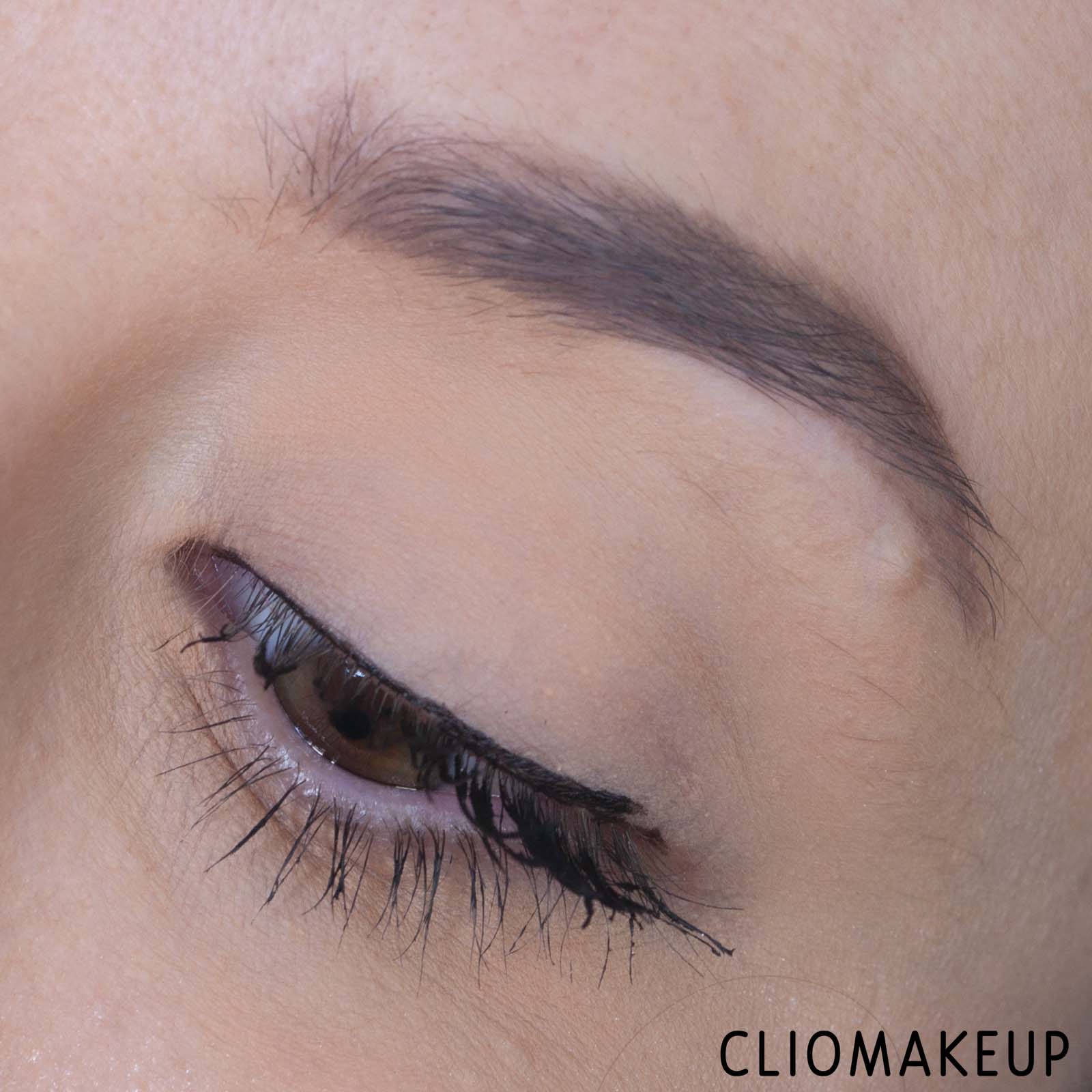 cliomakeup-recensione-eyeliner-mesauda-eyes-on-fleek-eyeliner-9