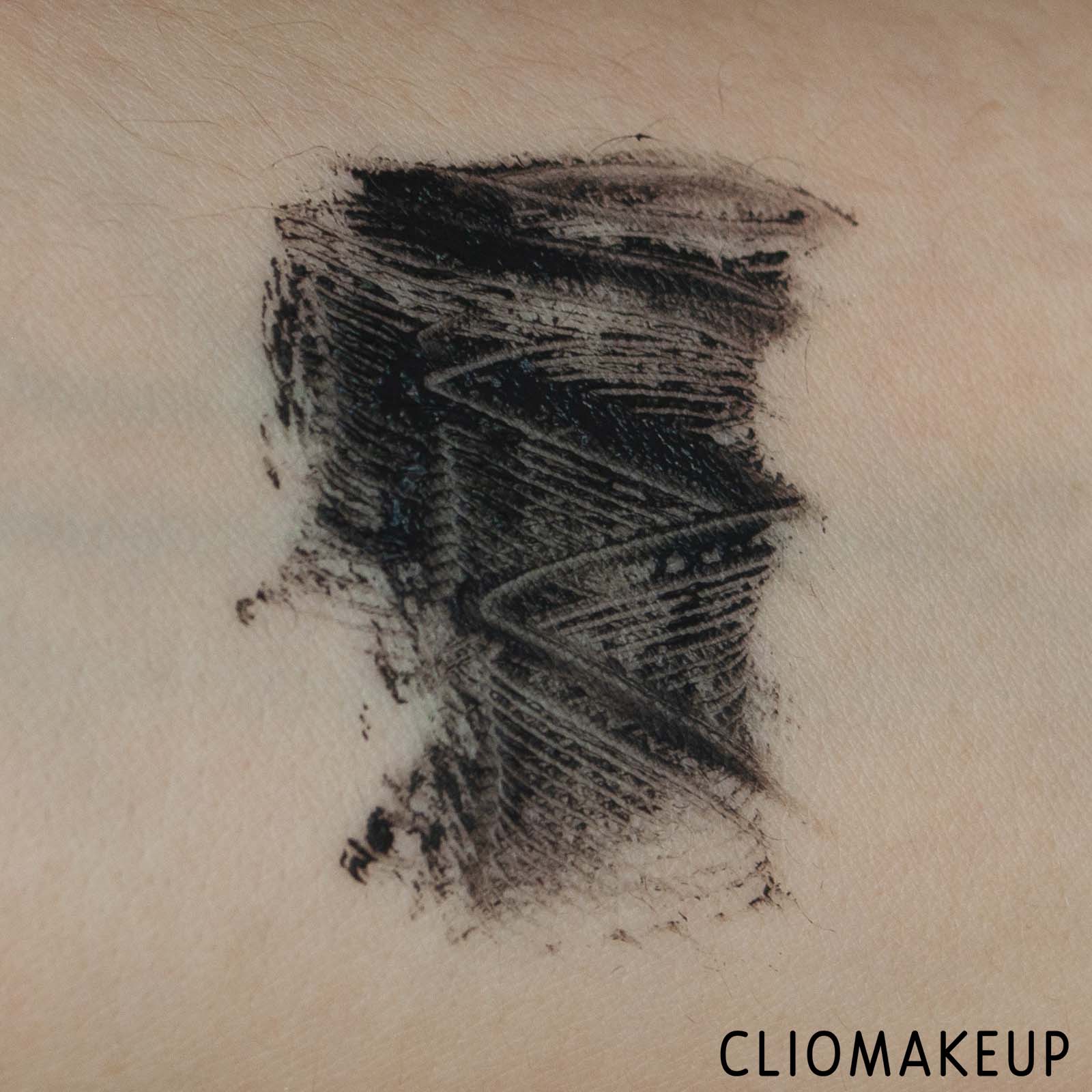 cliomakeup-recensione-mascara-deborah-my-power-volume-effetto-ventaglio-mascara-6