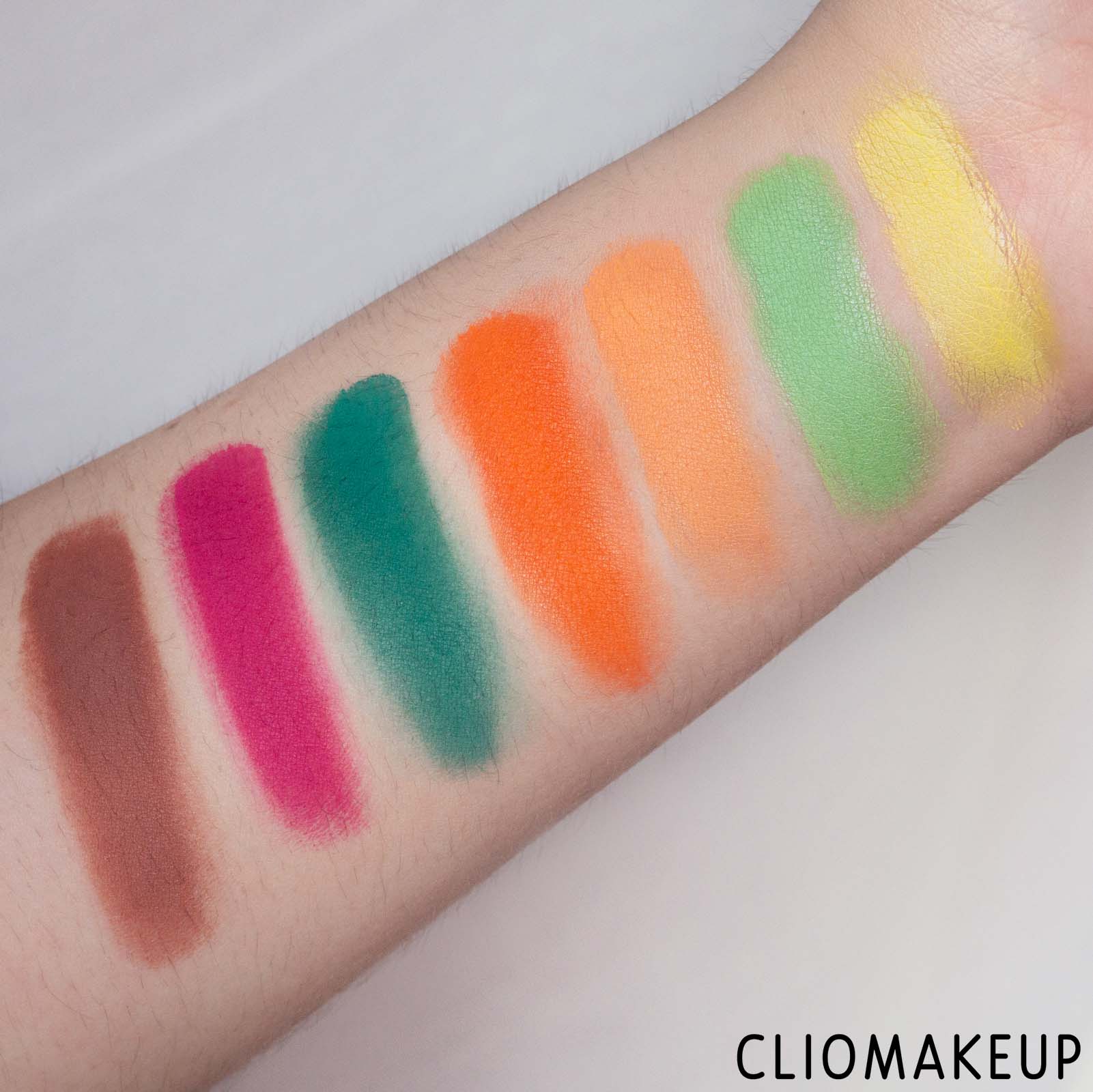 cliomakeup-recensione-palette-abh-norvina-mini-pro-pigment-palette-vol.-2-6