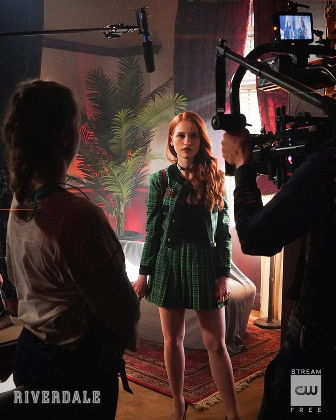 Cliomakeup-look-back-to-school-25-riverdale