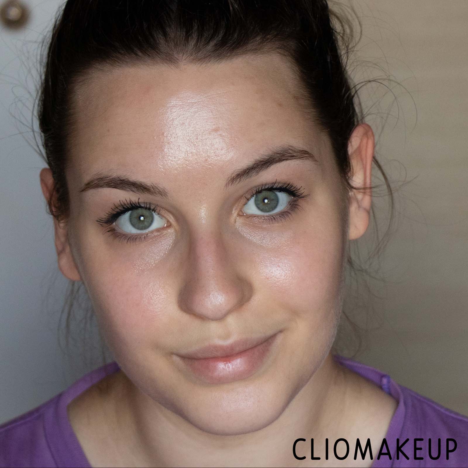 cliomakeup-recensione-blush-pupa-extreme-blush-matt-blush-compatto-effetto-naturale-10