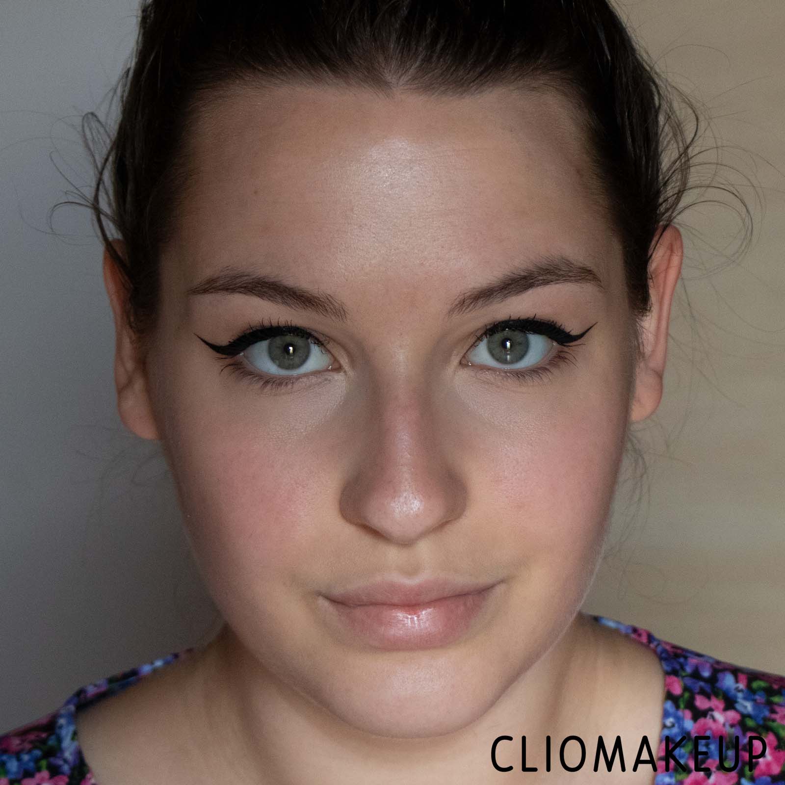 cliomakeup-recensione-blush-pupa-extreme-blush-radiant-blush-compatto-effetto-luminoso-10