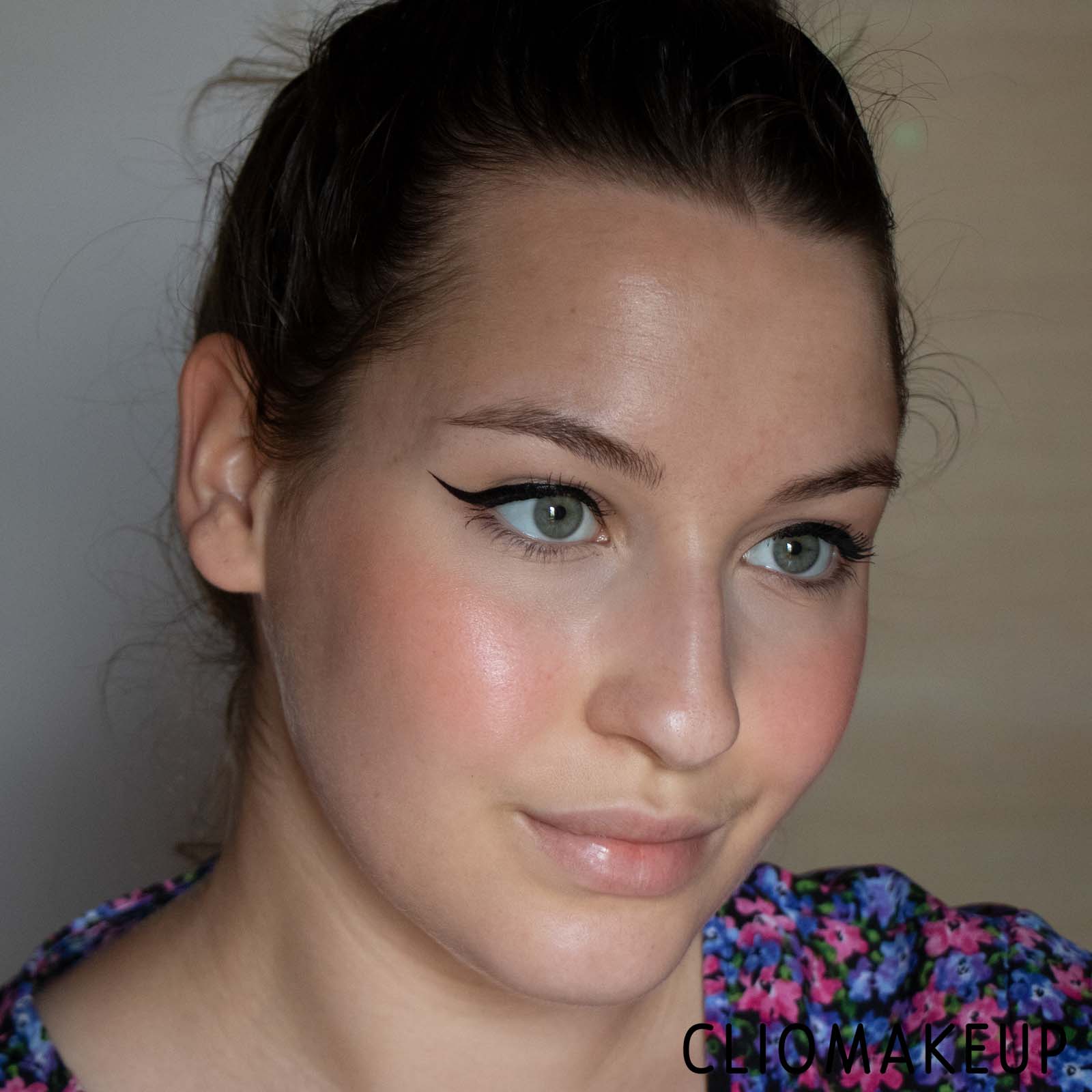 cliomakeup-recensione-blush-pupa-extreme-blush-radiant-blush-compatto-effetto-luminoso-12