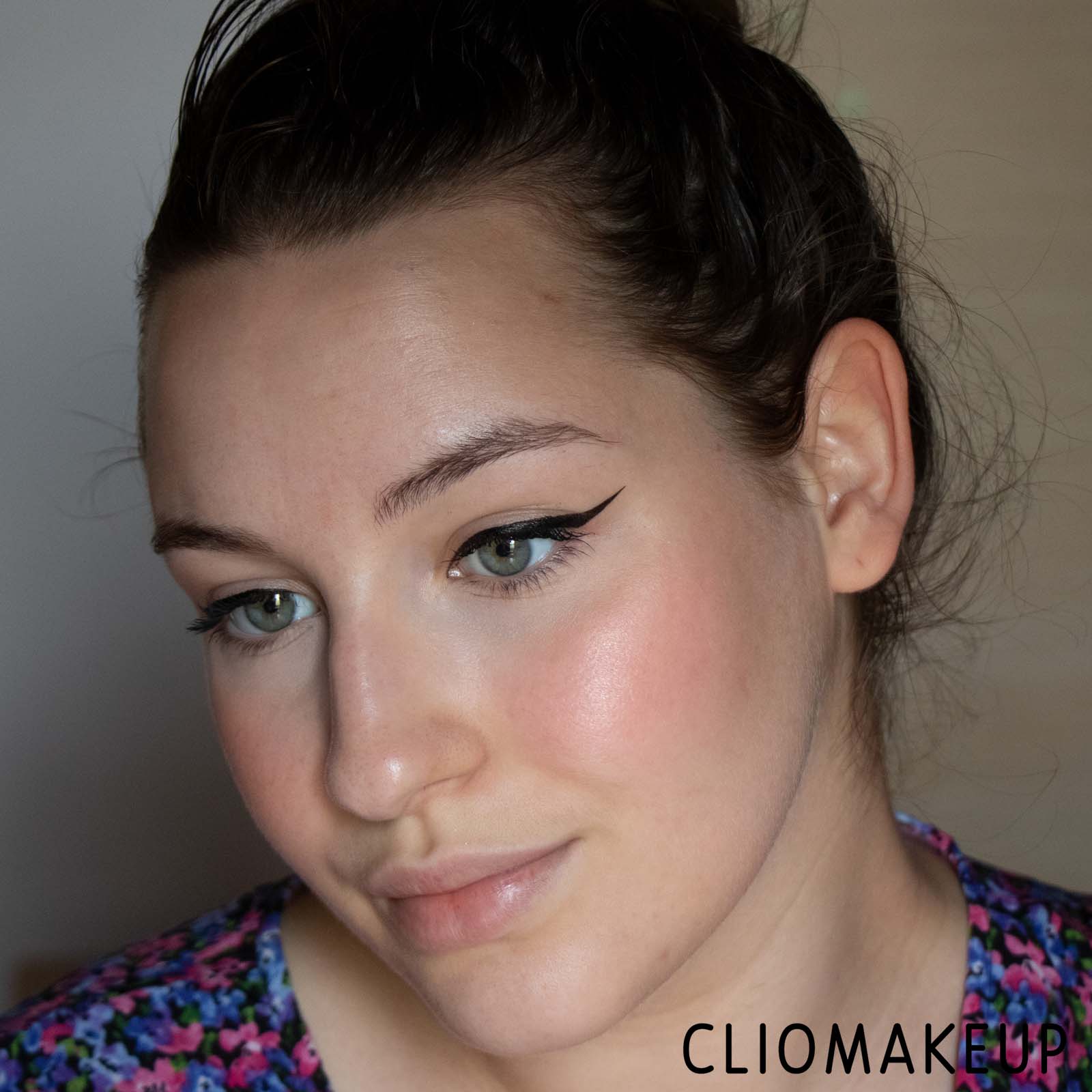 cliomakeup-recensione-blush-pupa-extreme-blush-radiant-blush-compatto-effetto-luminoso-14
