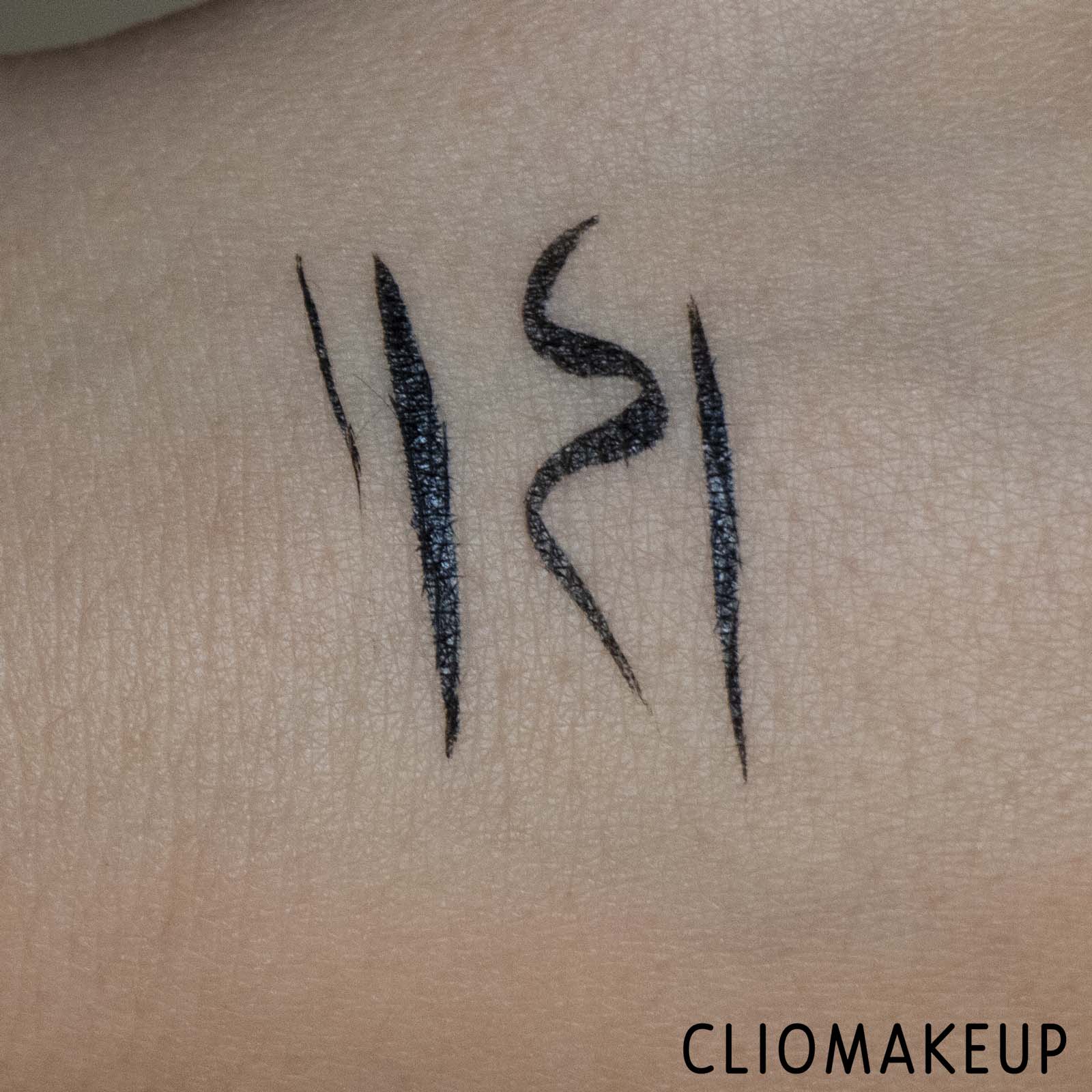 cliomakeup-recensione-eyeliner-catrice-its-easy-tattoo-liner-waterproof-6