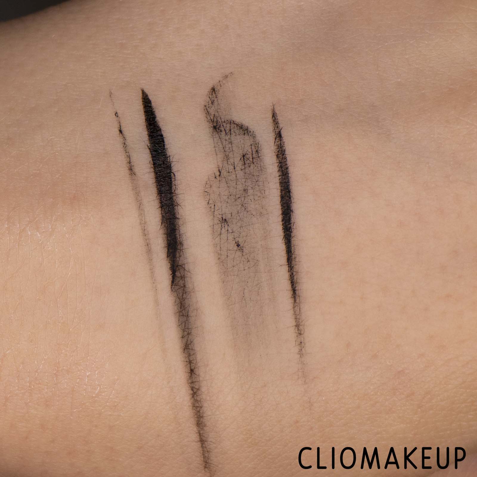 cliomakeup-recensione-eyeliner-catrice-its-easy-tattoo-liner-waterproof-9