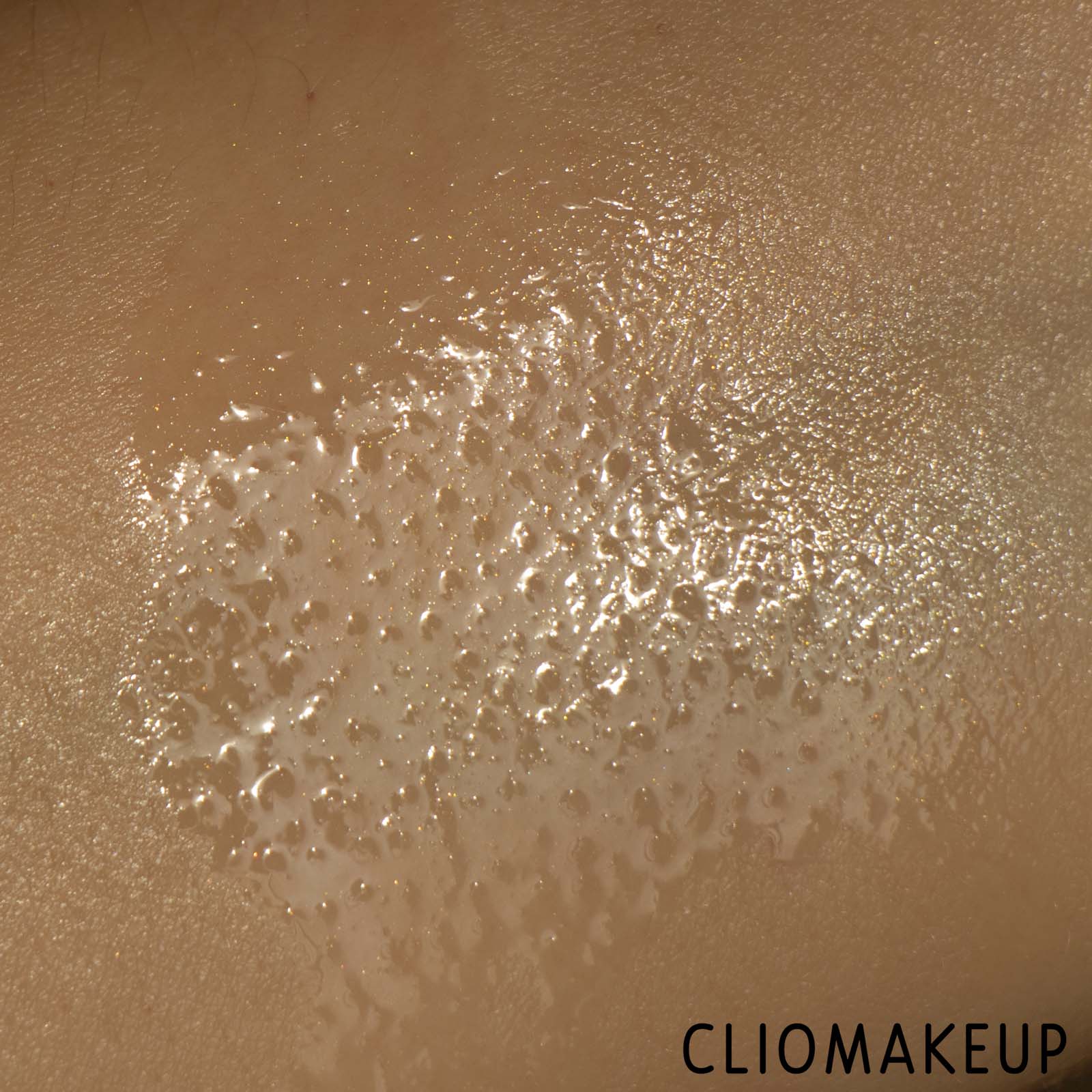 cliomakeup-recensione-fissante-mac-prep-e-prime-fix-plus-goldlite-6