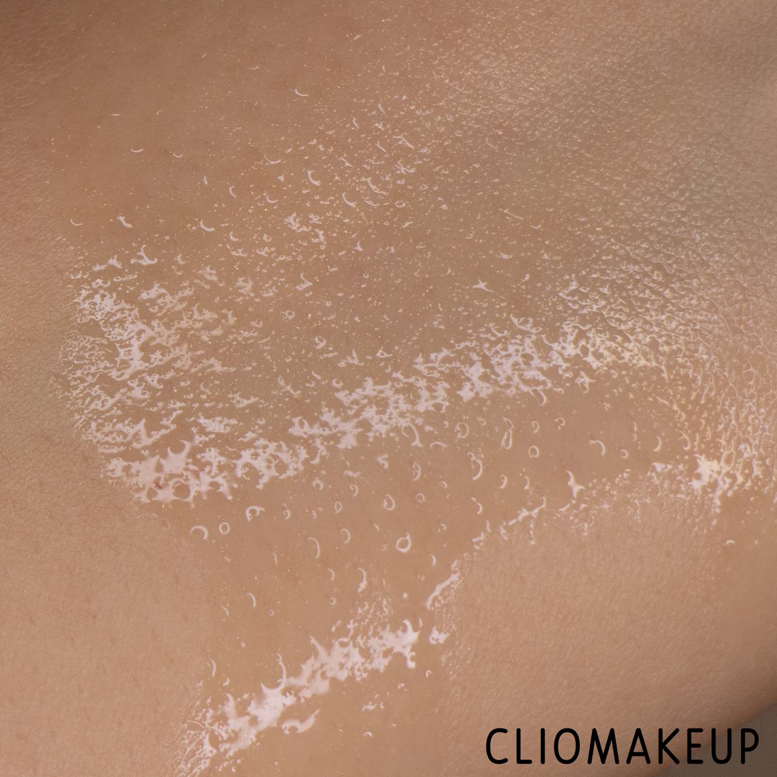 cliomakeup-recensione-fissante-mac-prep-e-prime-fix-plus-goldlite-7