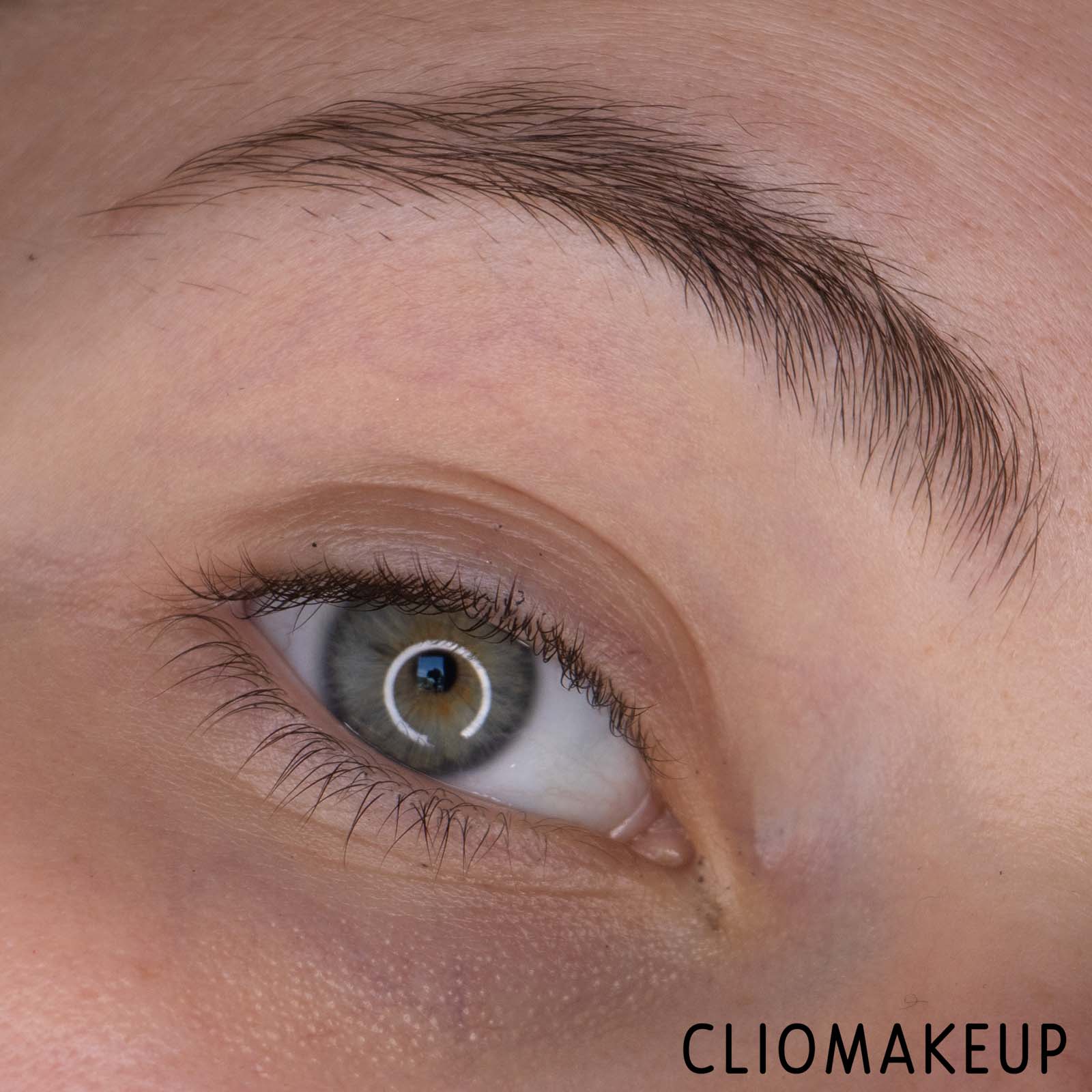cliomakeup-recensione-mascara-catrice-glam-e-doll-volume-mascara-waterproof-11