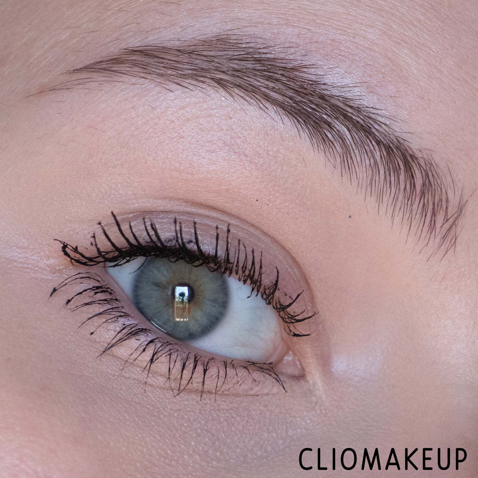 cliomakeup-recensione-mascara-catrice-glam-e-doll-volume-mascara-waterproof-12