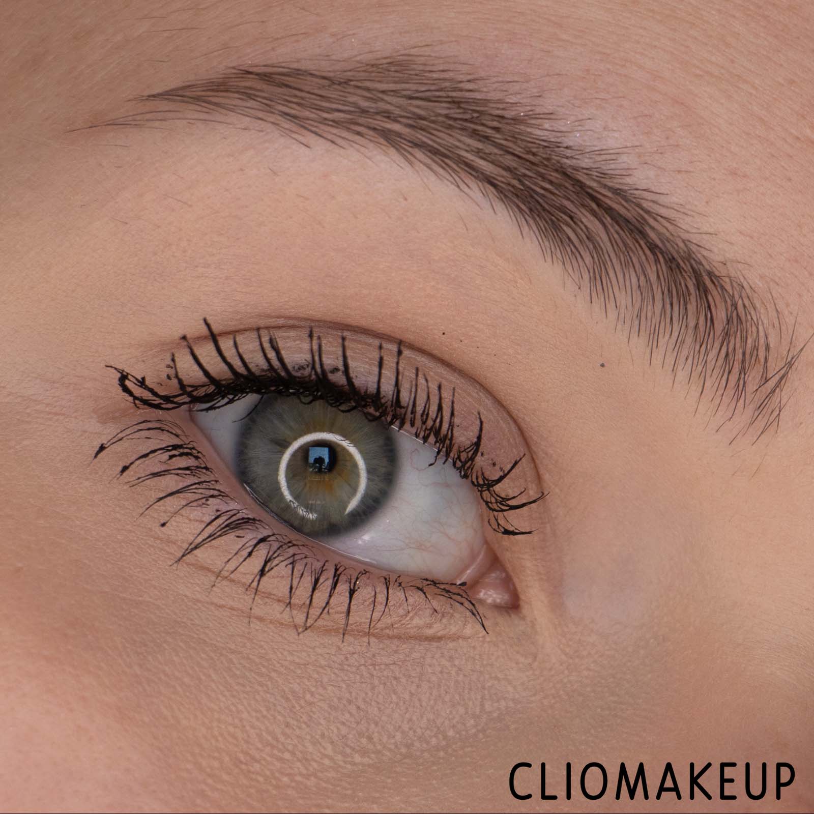 cliomakeup-recensione-mascara-catrice-glam-e-doll-volume-mascara-waterproof-13