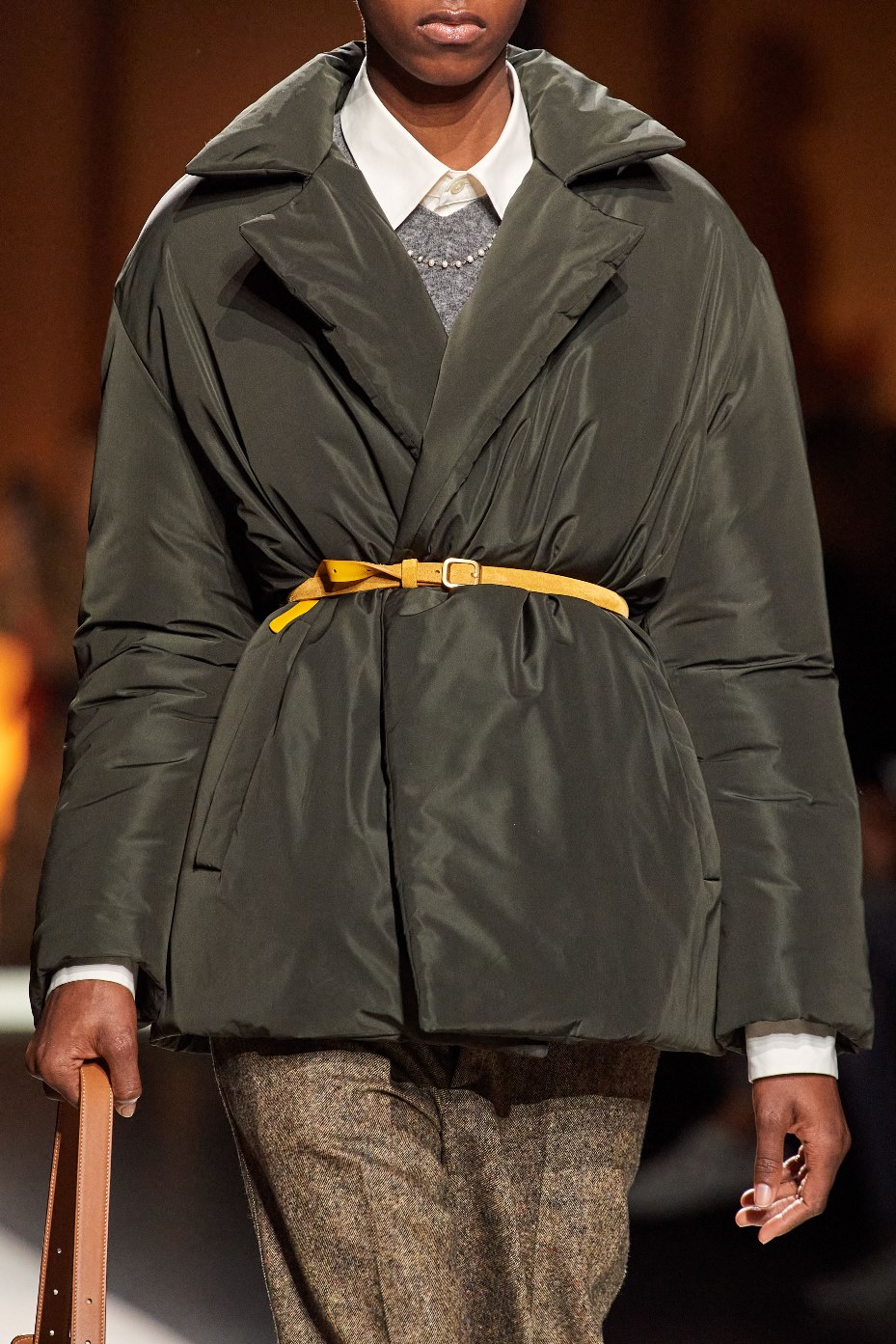 cliomakeup-accessori-autunno-2020-17-cintura-tods