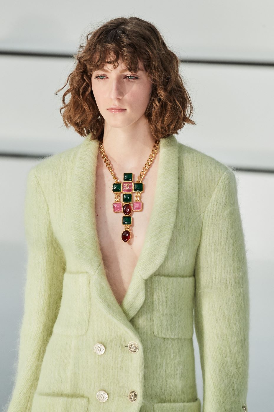 cliomakeup-accessori-autunno-2020-18-collana-chanel