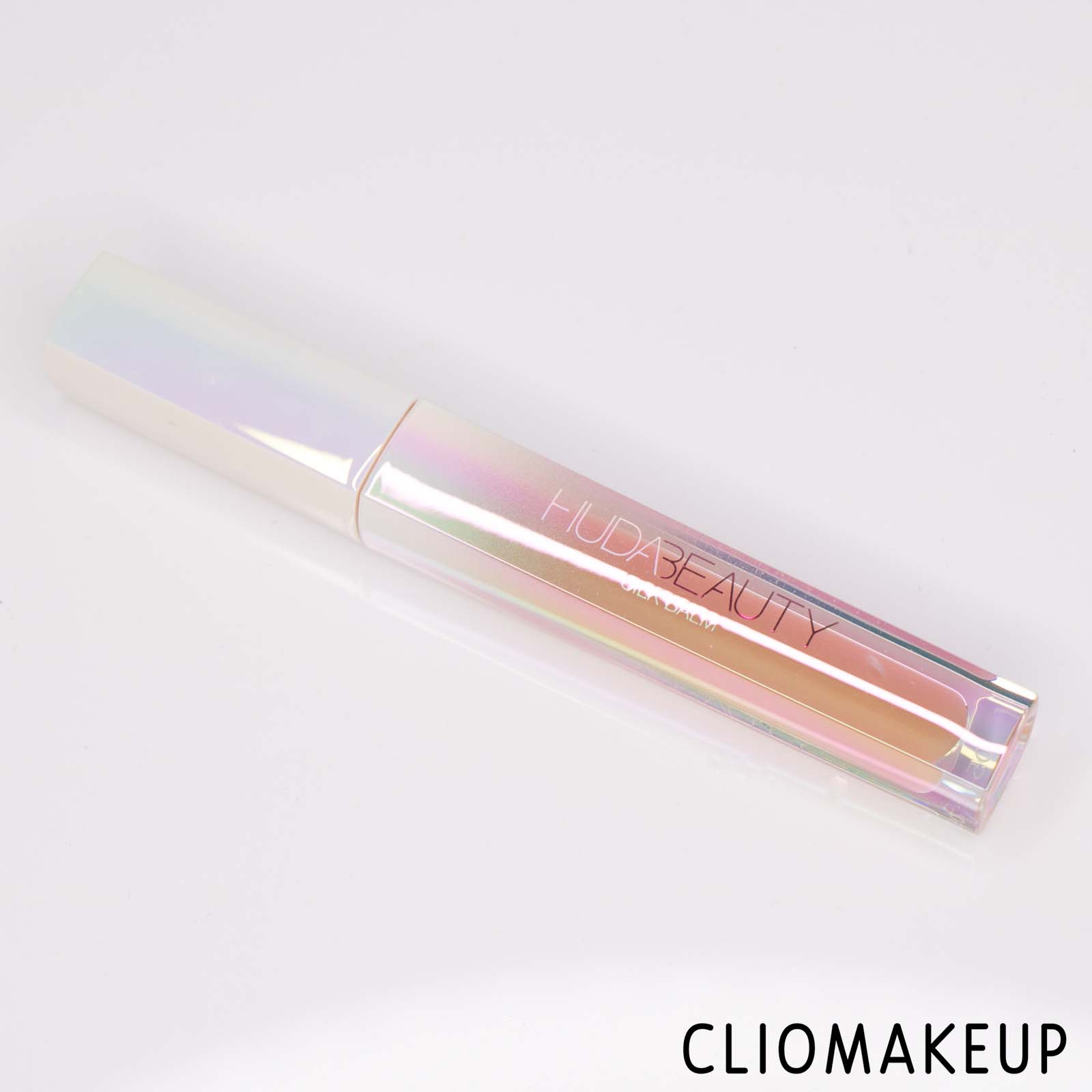 cliomakeup-recensione-balsamo-labbra-huda-beauty-silk-balm-hydra-plumping-lip-balm-4