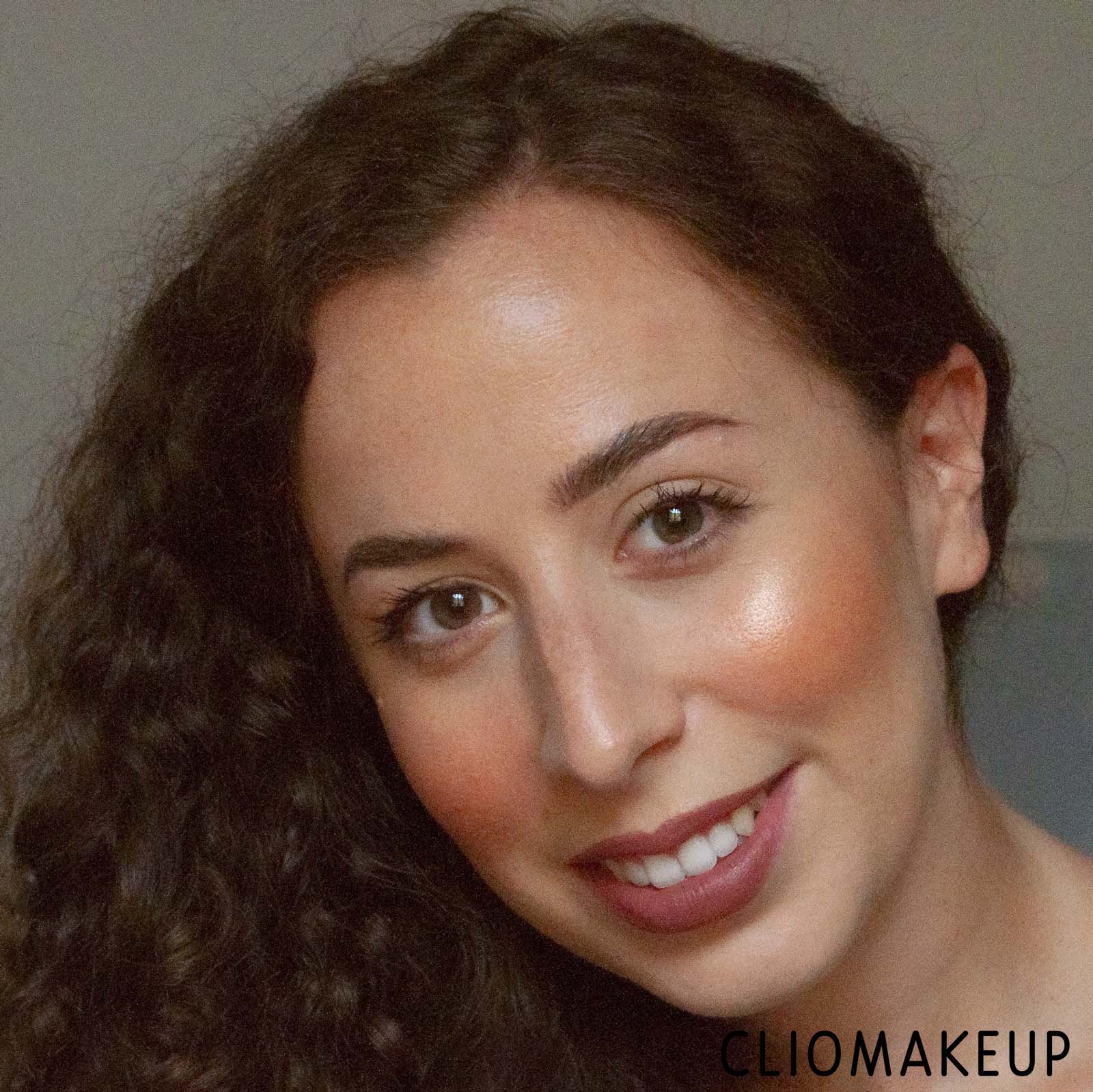 cliomakeup-recensione-cera-sopracciglia-fenty-beauty-brow-mvp-matita-e-styler-per-sopracciglia-14