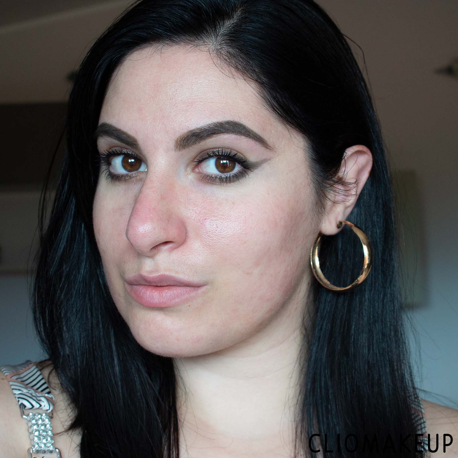 cliomakeup-recensione-fondotinta-astra-transformist-foundation-+-concealer-10