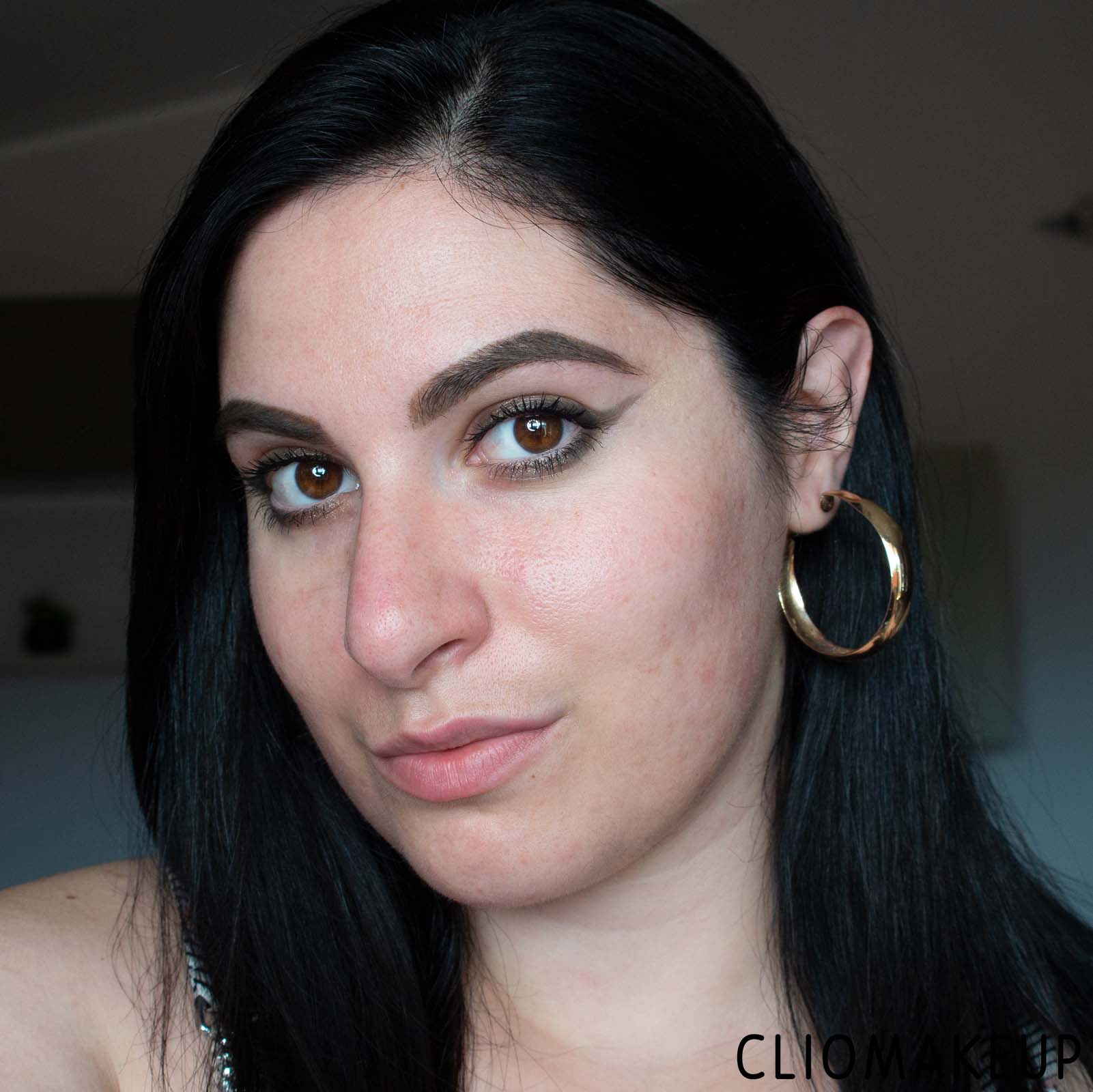 cliomakeup-recensione-fondotinta-astra-transformist-foundation-+-concealer-11