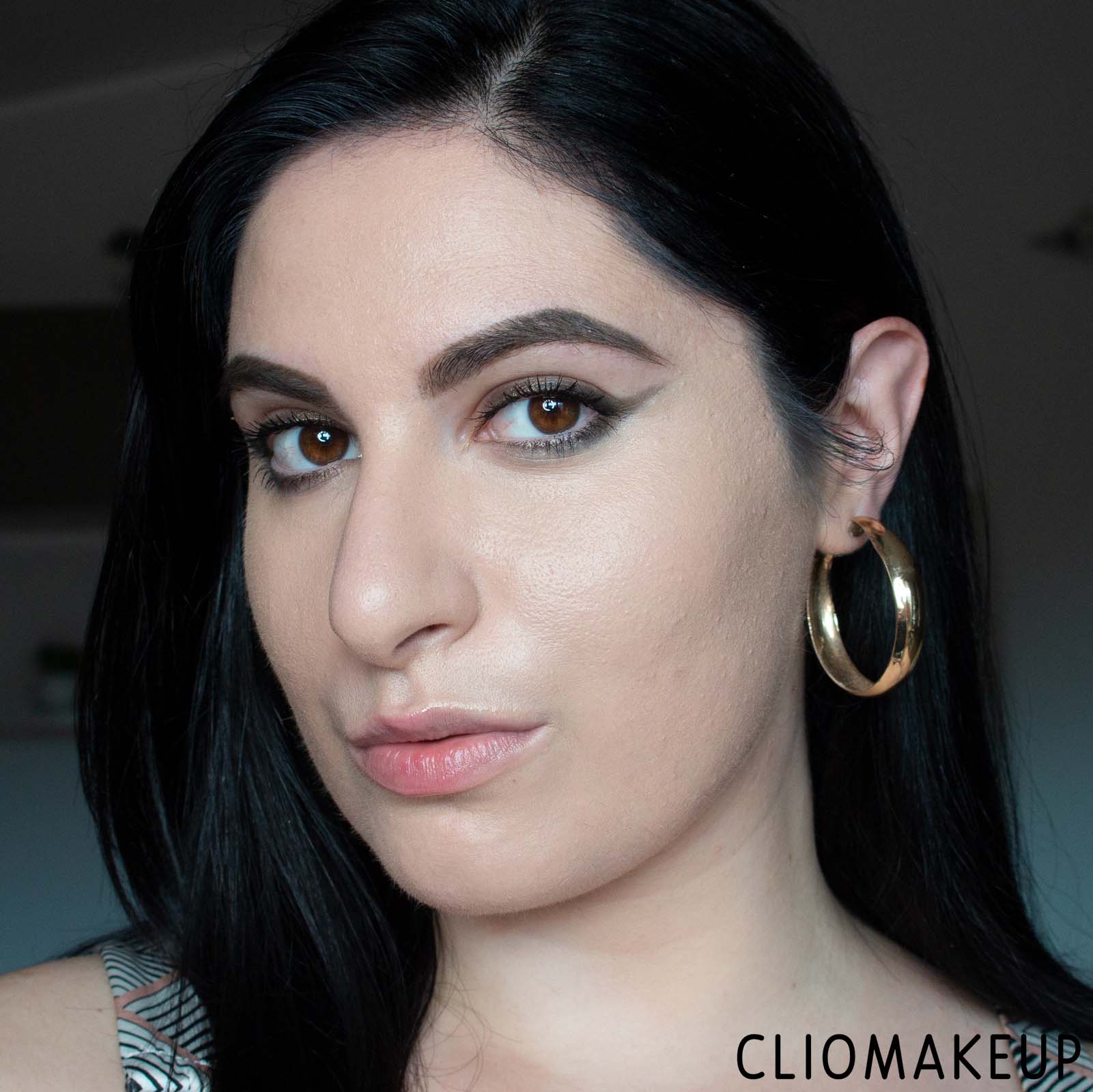 cliomakeup-recensione-fondotinta-astra-transformist-foundation-+-concealer-13