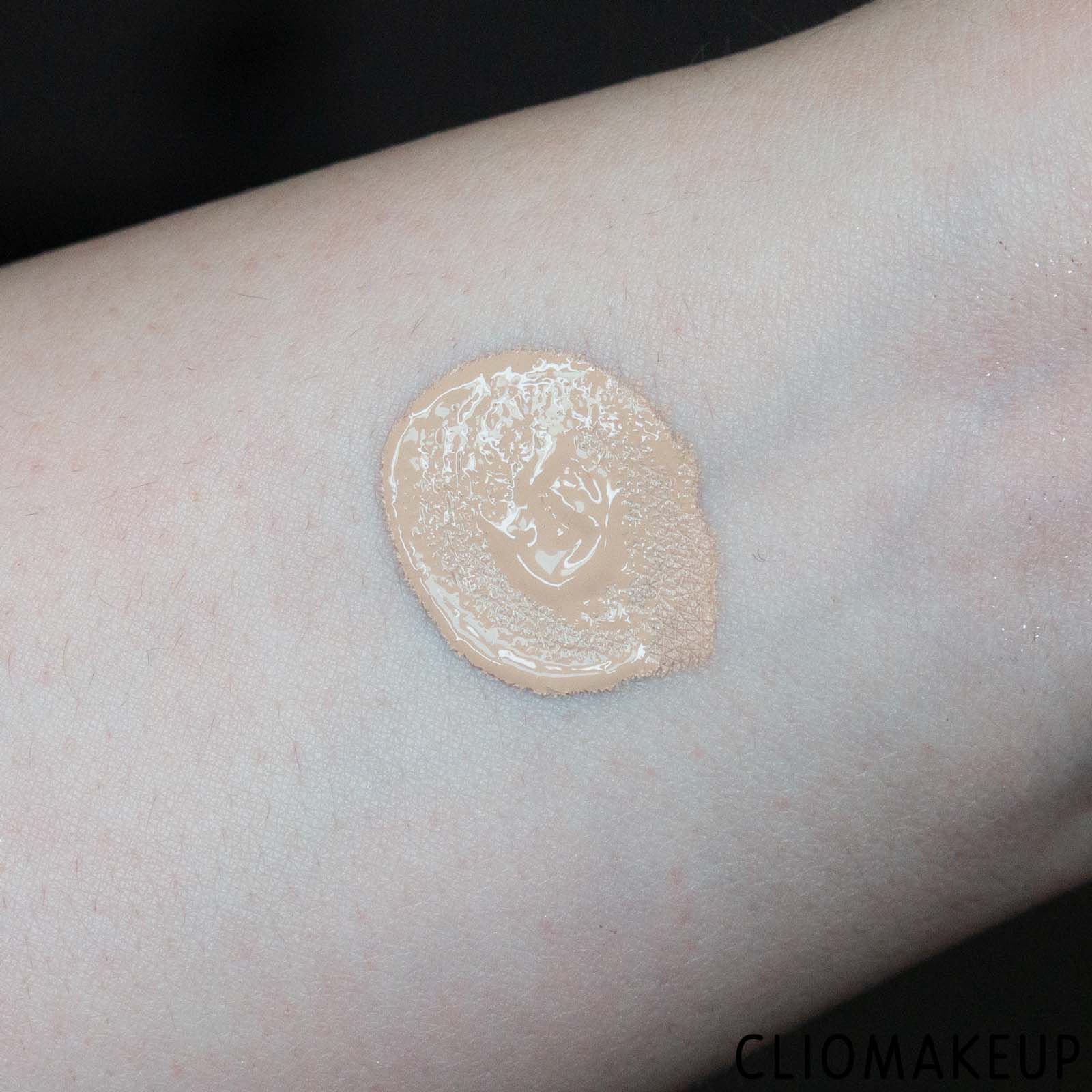 cliomakeup-recensione-fondotinta-astra-transformist-foundation-+-concealer-6