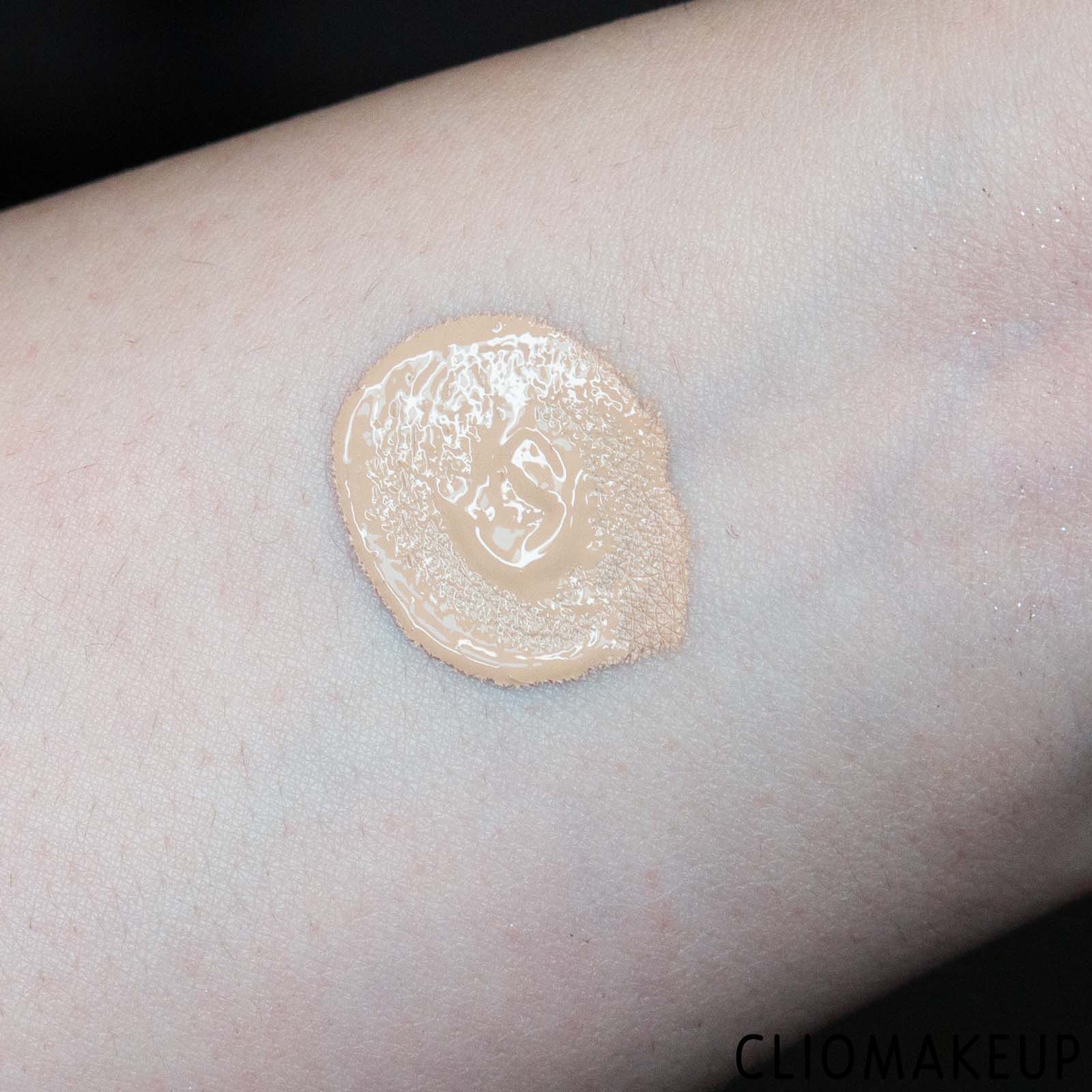 cliomakeup-recensione-fondotinta-astra-transformist-foundation-+-concealer-7