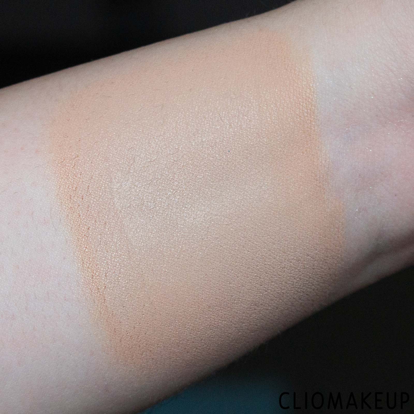 cliomakeup-recensione-fondotinta-astra-transformist-foundation-+-concealer-9