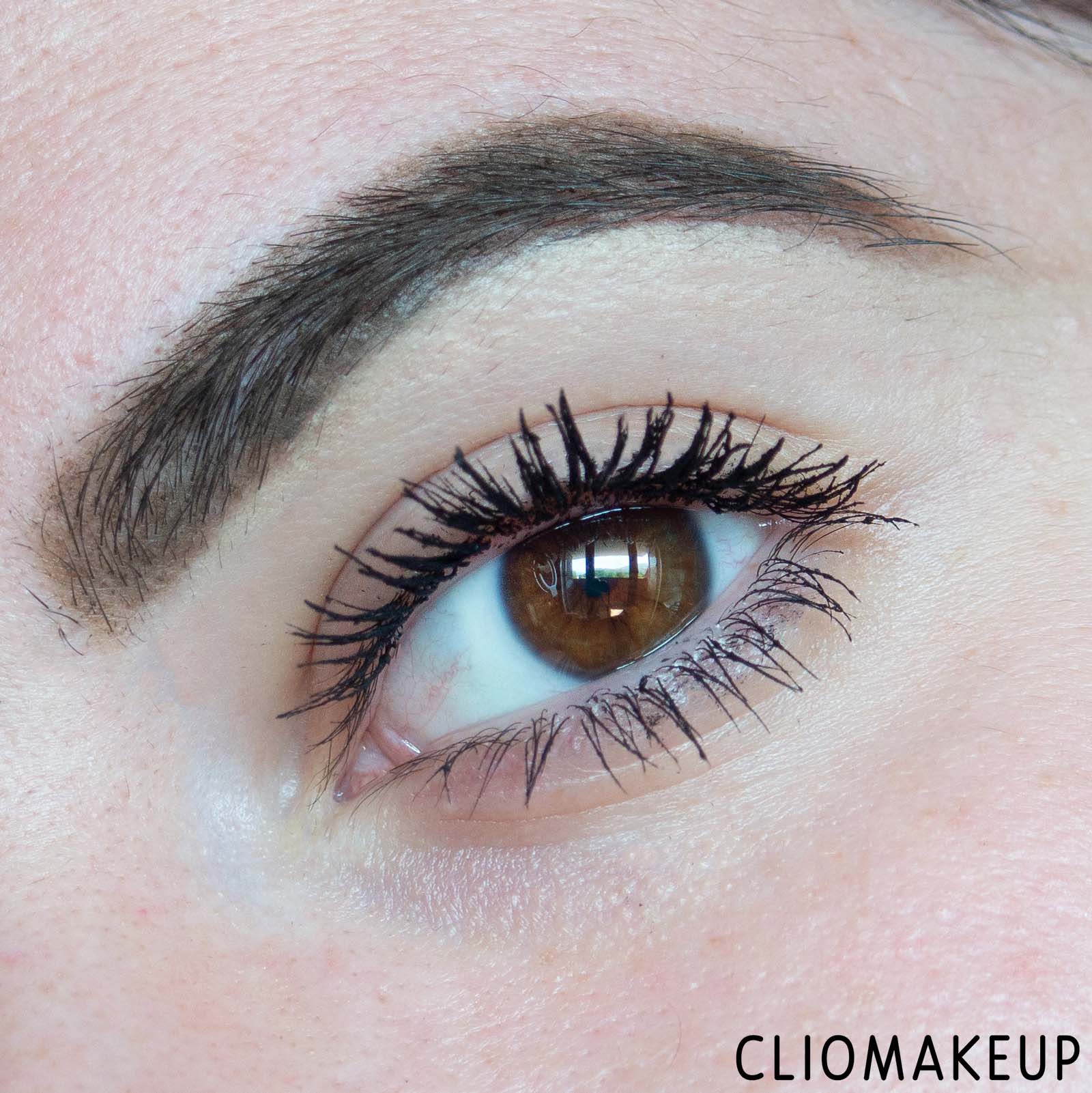 cliomakeup-recensione-mascara-astra-#instavolume-mascara-ultra-volumizzante-12
