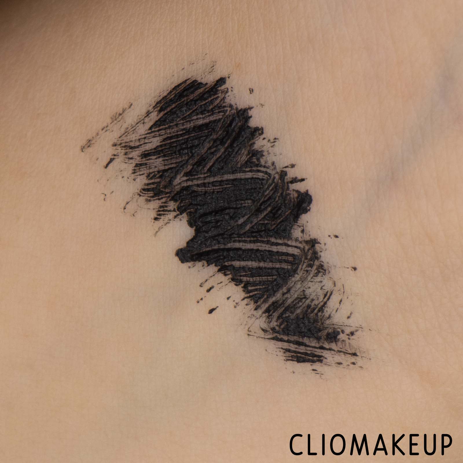 cliomakeup-recensione-mascara-tarte-light-camera-lashes-4-in-1-mascara-7