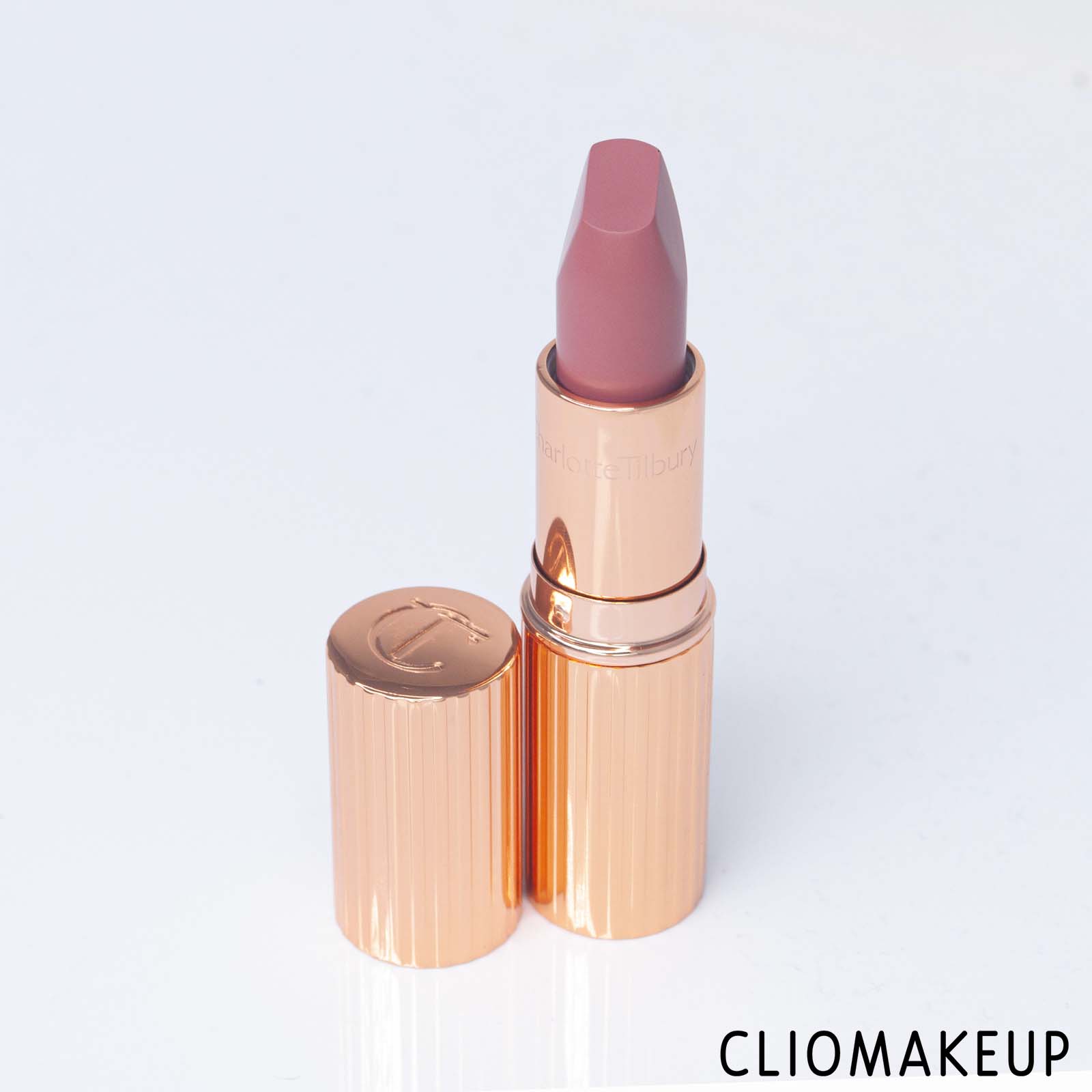 cliomakeup-recensione-rossetto-charlotte-tilbury-matte-revolution-luminous-modern-matte-long-lasting lipstick-5