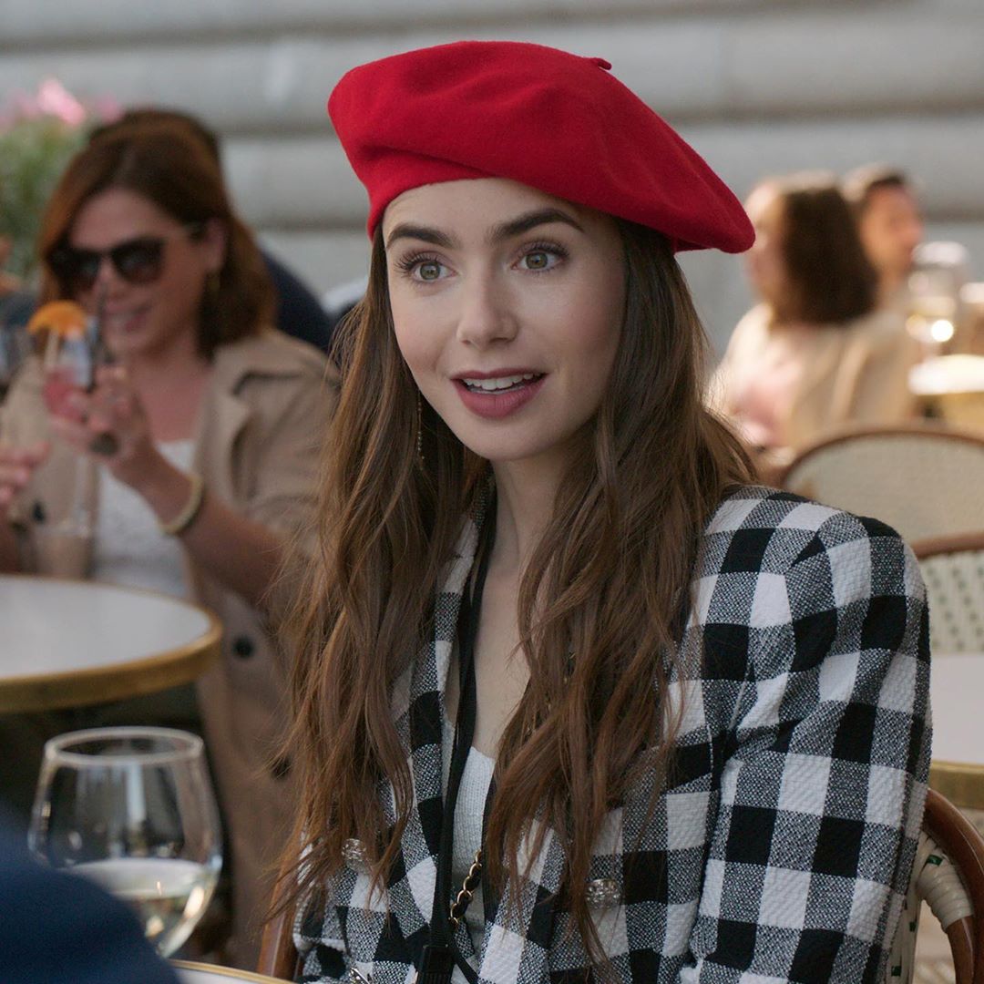 Cliomakeup-netflix-autunno-2020-2-emily-in-paris