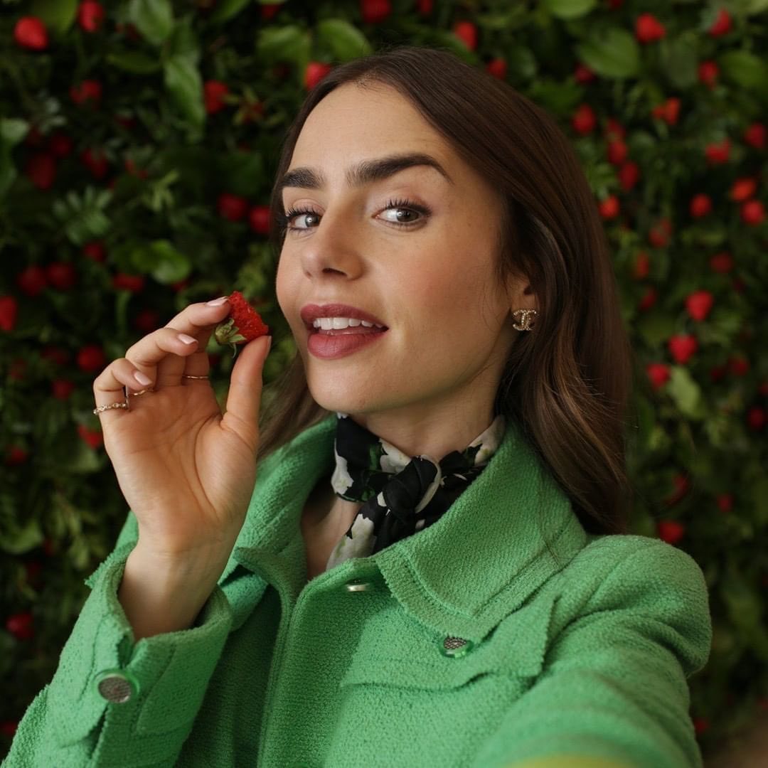 Cliomakeup-netflix-autunno-2020-4-emily-in-paris