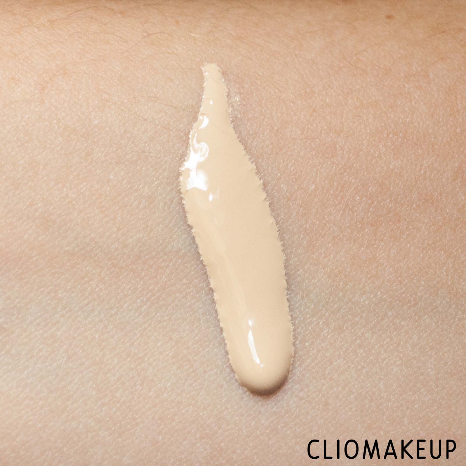 cliomakeup-recensione-fondotinta-essence-pretty-natural-hydrating-foundation-6