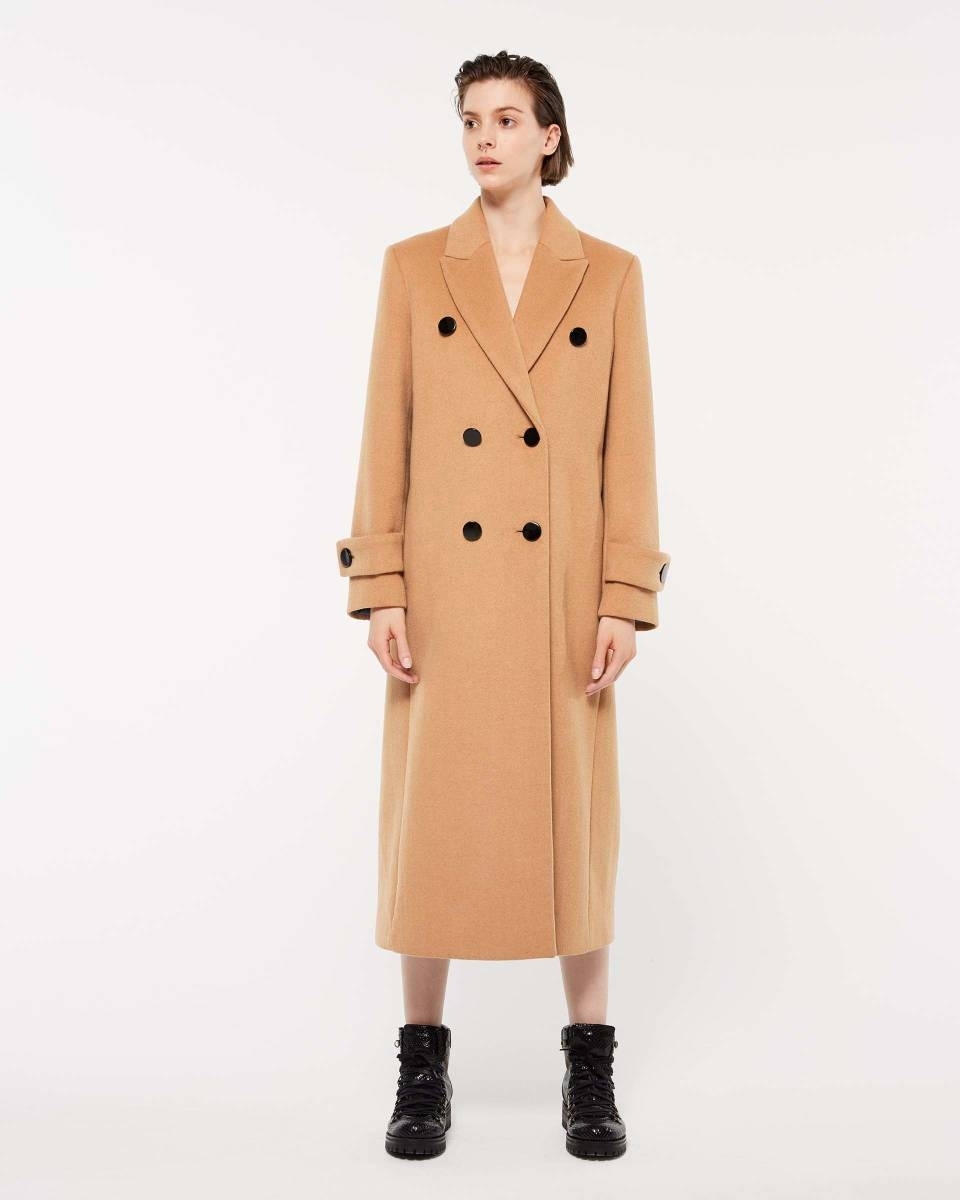 Cliomakeup-cappotto-cammello-autunno-inverno-2020-2021-6-Sisley-Cappotto